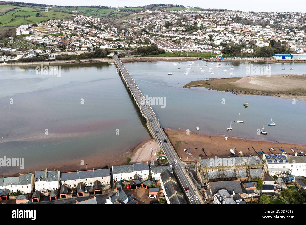 Drone image du pont Shaldon sur la rivière Teign dans le Devon. Banque D'Images