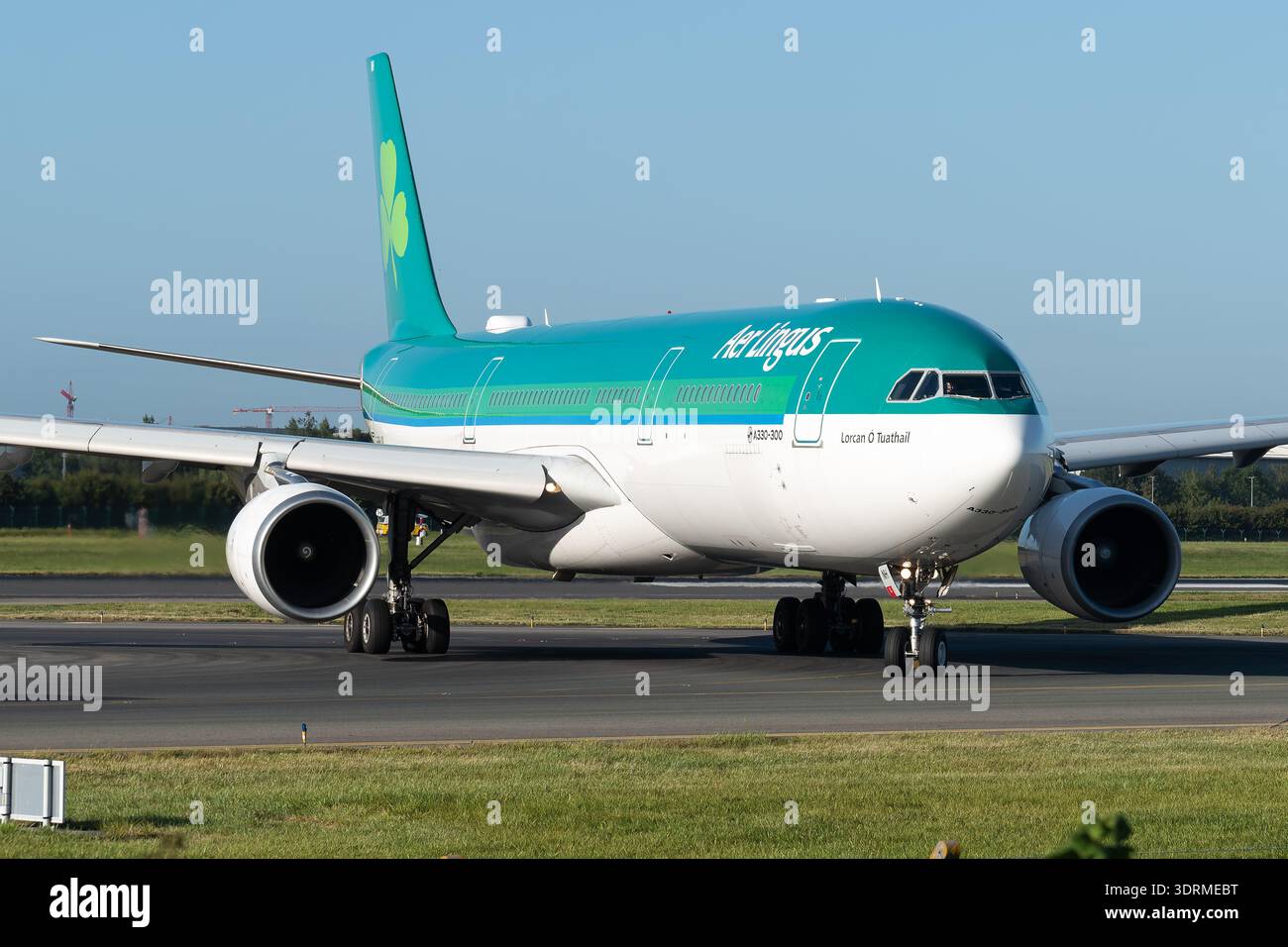 Aer Lingus A330-300 EI-FNH circulation à l'aéroport de Dublin, Irlande Banque D'Images