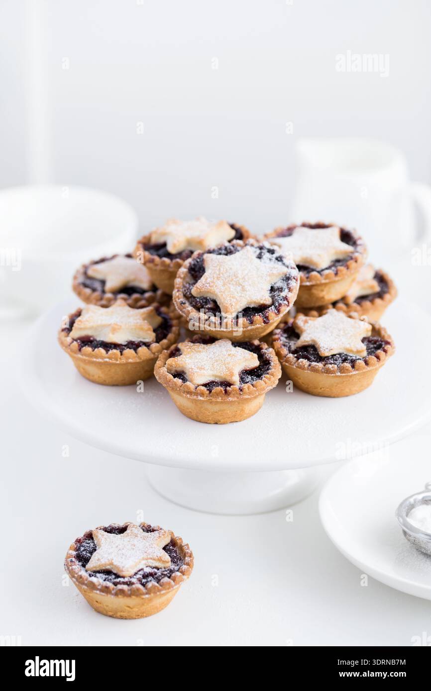 Tartes aux fruits hachés pour le dîner de Noël Banque D'Images