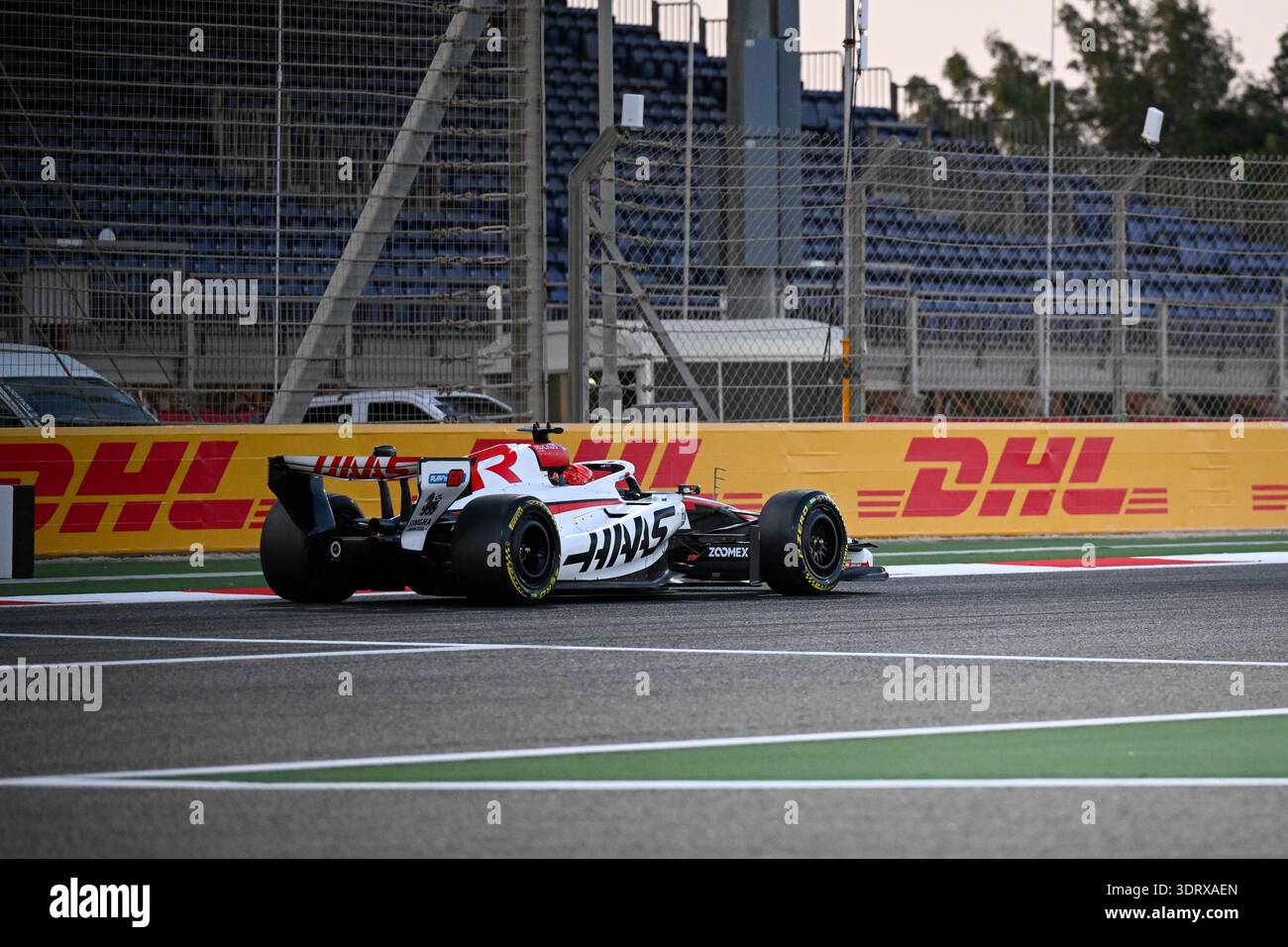 Bahreïn, Sakhir, 19 février 2026, Esteban Ocon, Haas Toyota, pendant les tests F1, Copyright : Marco Talluto/Alamy Live News Banque D'Images