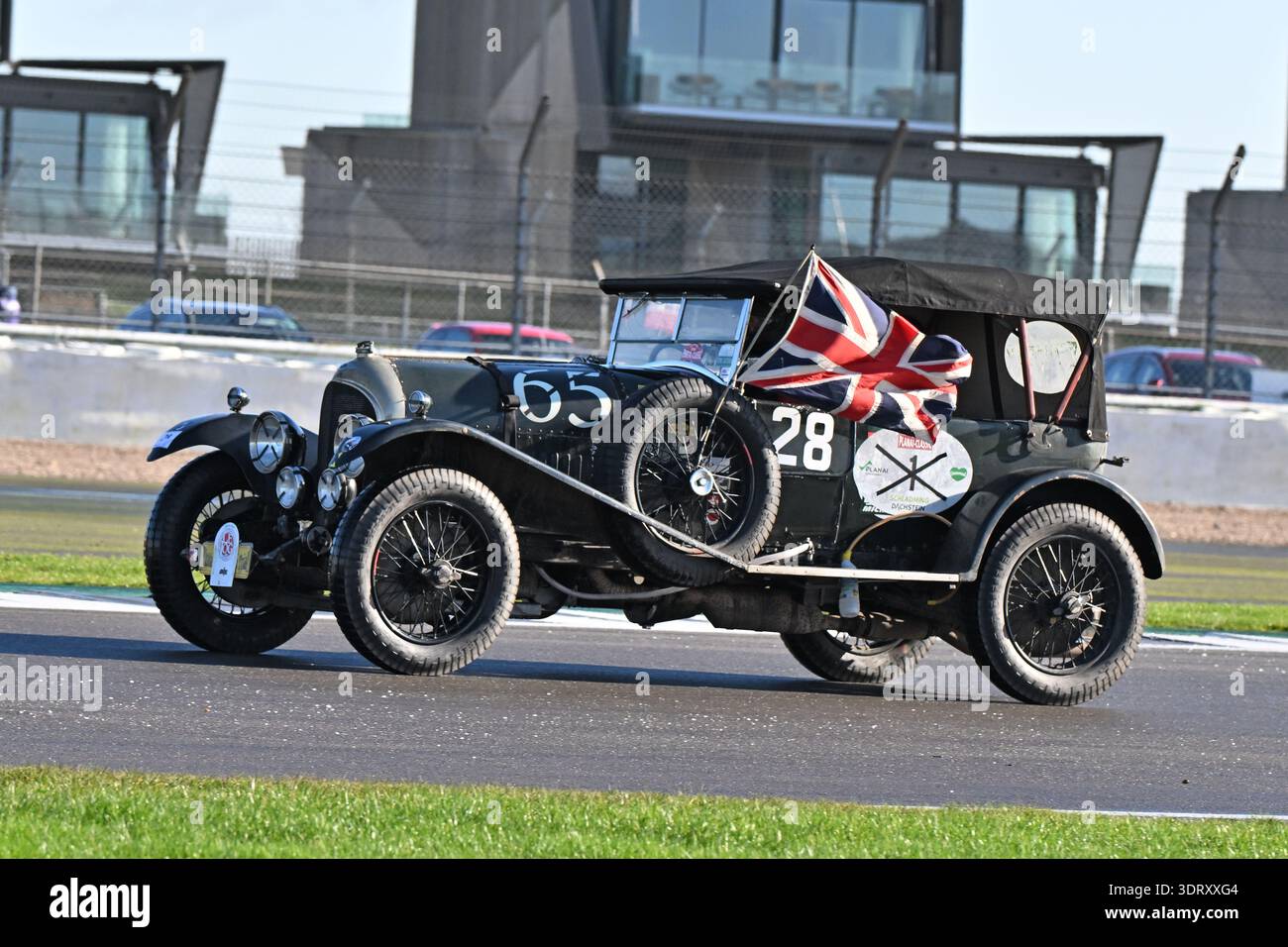 Shaun Harborne, Bentley 3 litres, 2026 a vu la 70ème course du Trophée Pomeroy, il a commencé en 1952, il dispose de voitures de toutes les époques et types, il est Banque D'Images