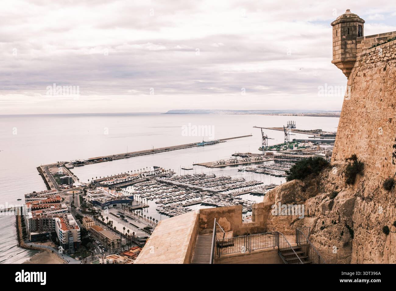 Vue d'Alicante, Espagne - janvier 2026. Banque D'Images