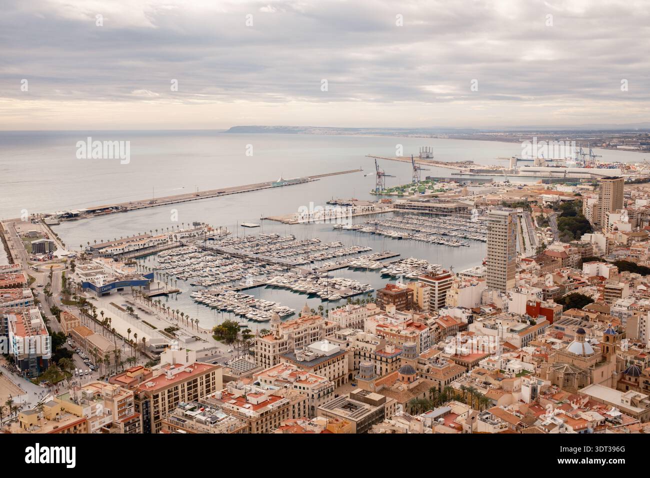 Vue d'Alicante, Espagne - janvier 2026. Banque D'Images