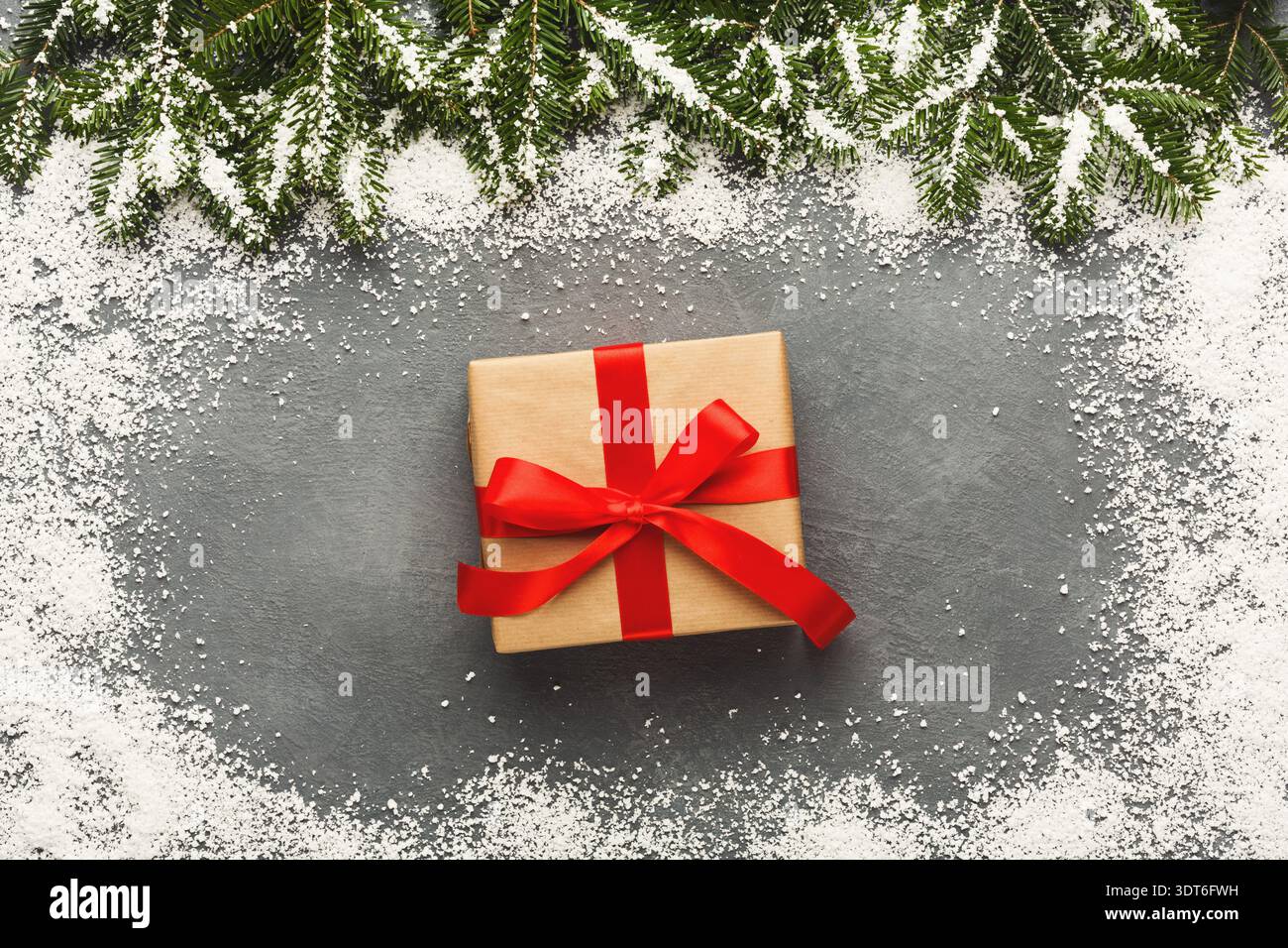 Collage créatif de cadeaux et de décorations pour les fêtes d'hiver et les fêtes Banque D'Images