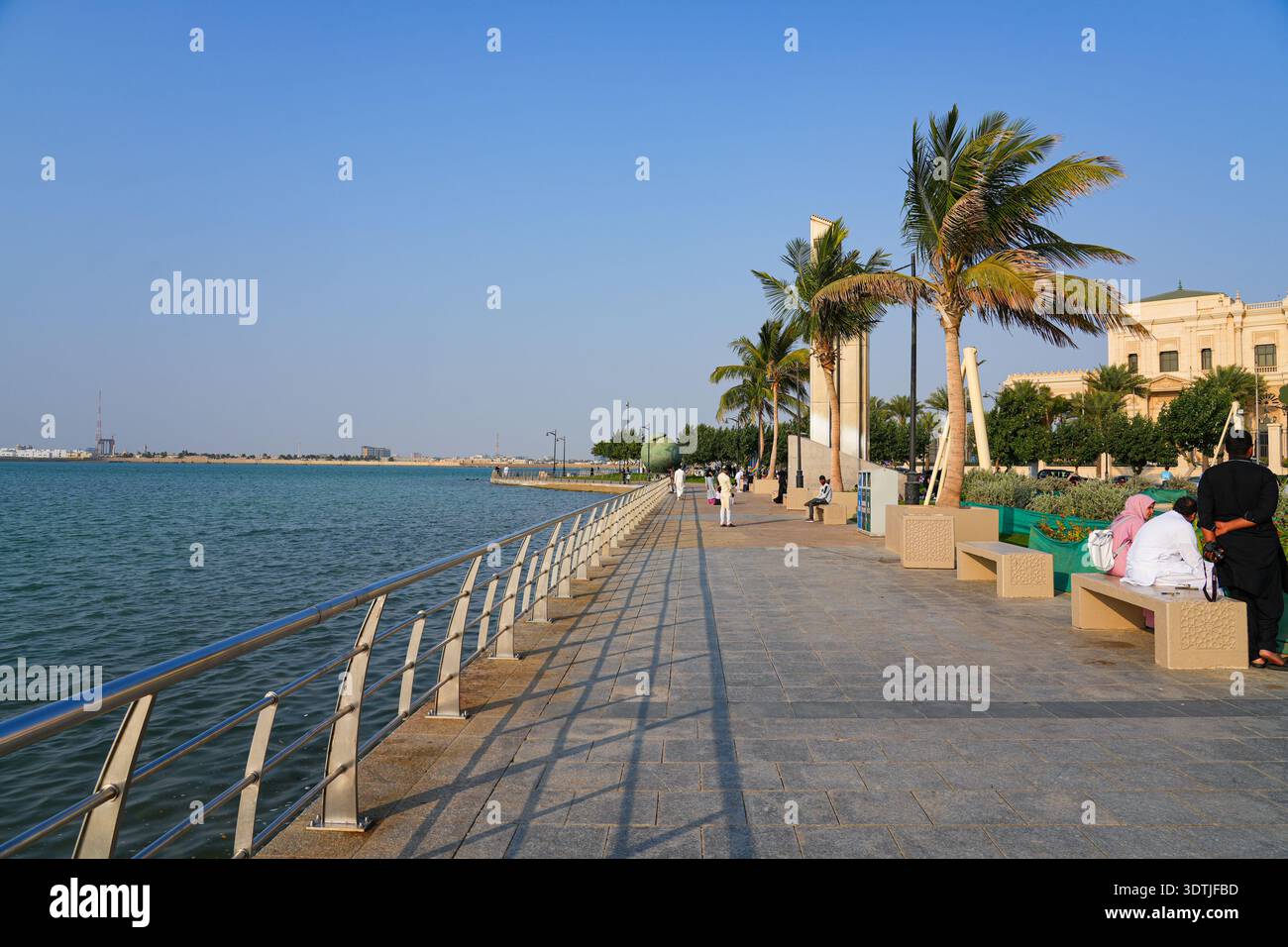 Jeddah Corniche, une promenade en bord de mer sur la côte de la mer Rouge en Arabie Saoudite Banque D'Images