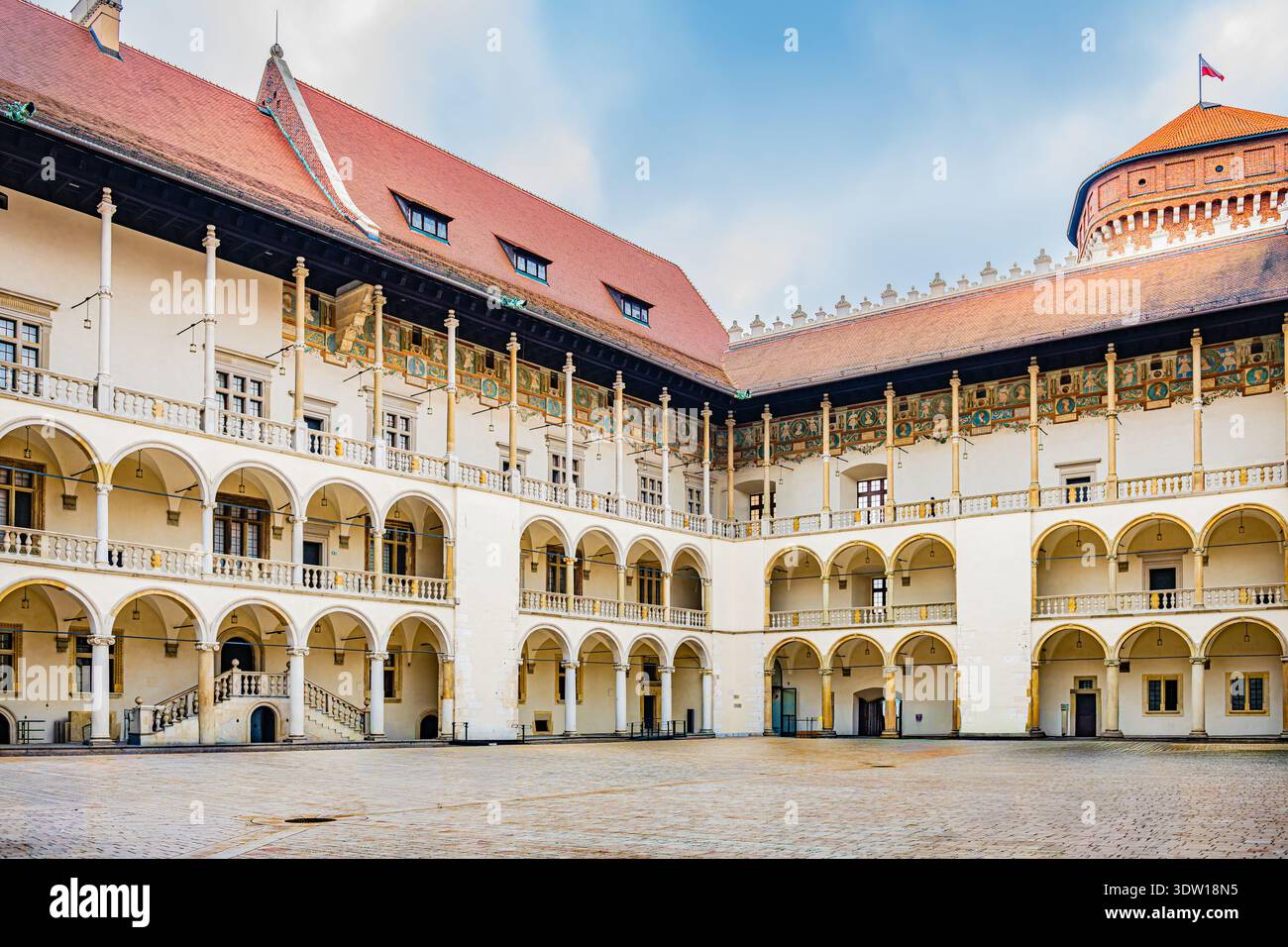 Cour Renaissance du château royal sur la colline du Wawel, Kraków, Pologne Banque D'Images