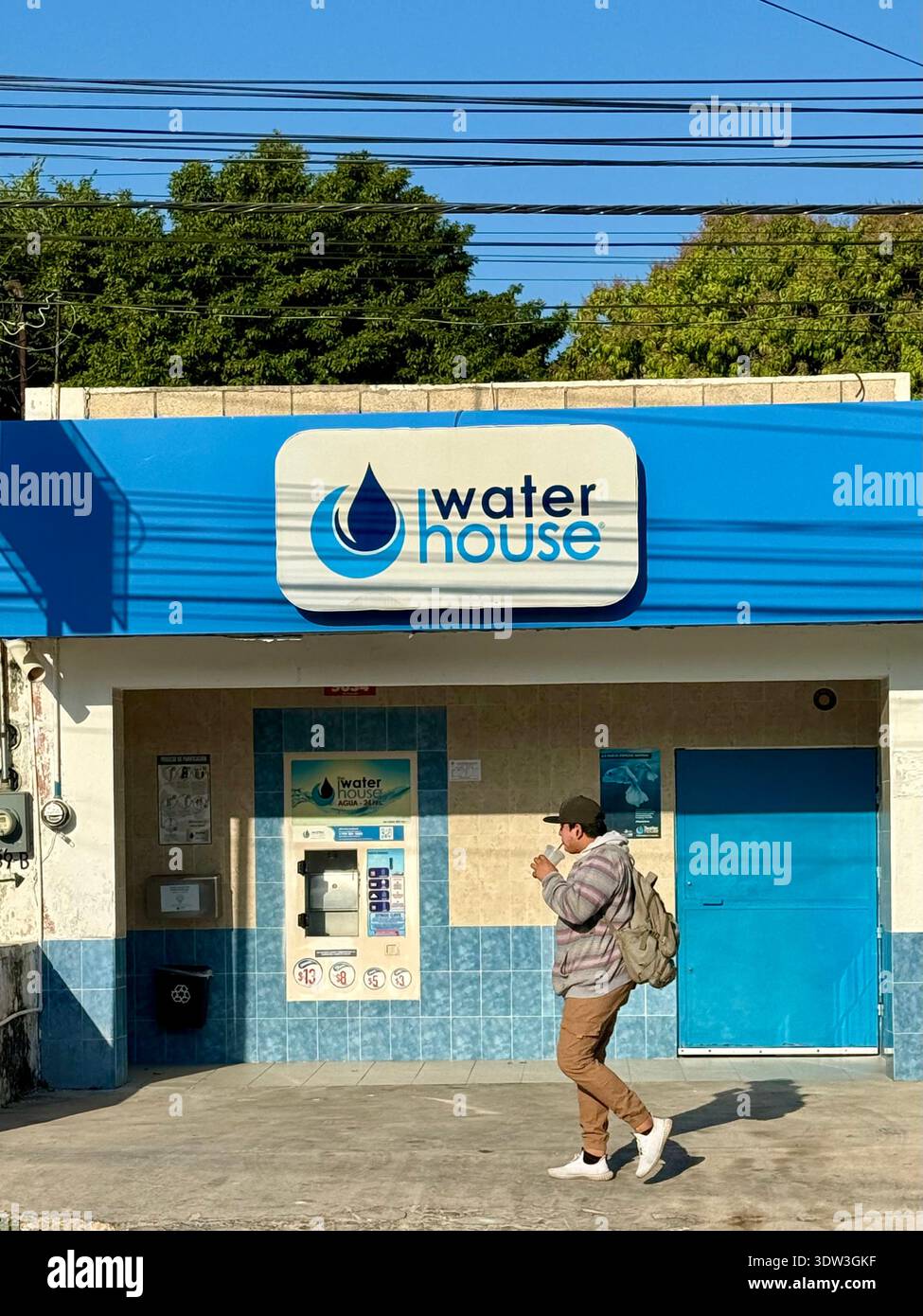 Station d'eau pour l'eau potable (les gens doivent l'acheter) à Merida Mexique Banque D'Images