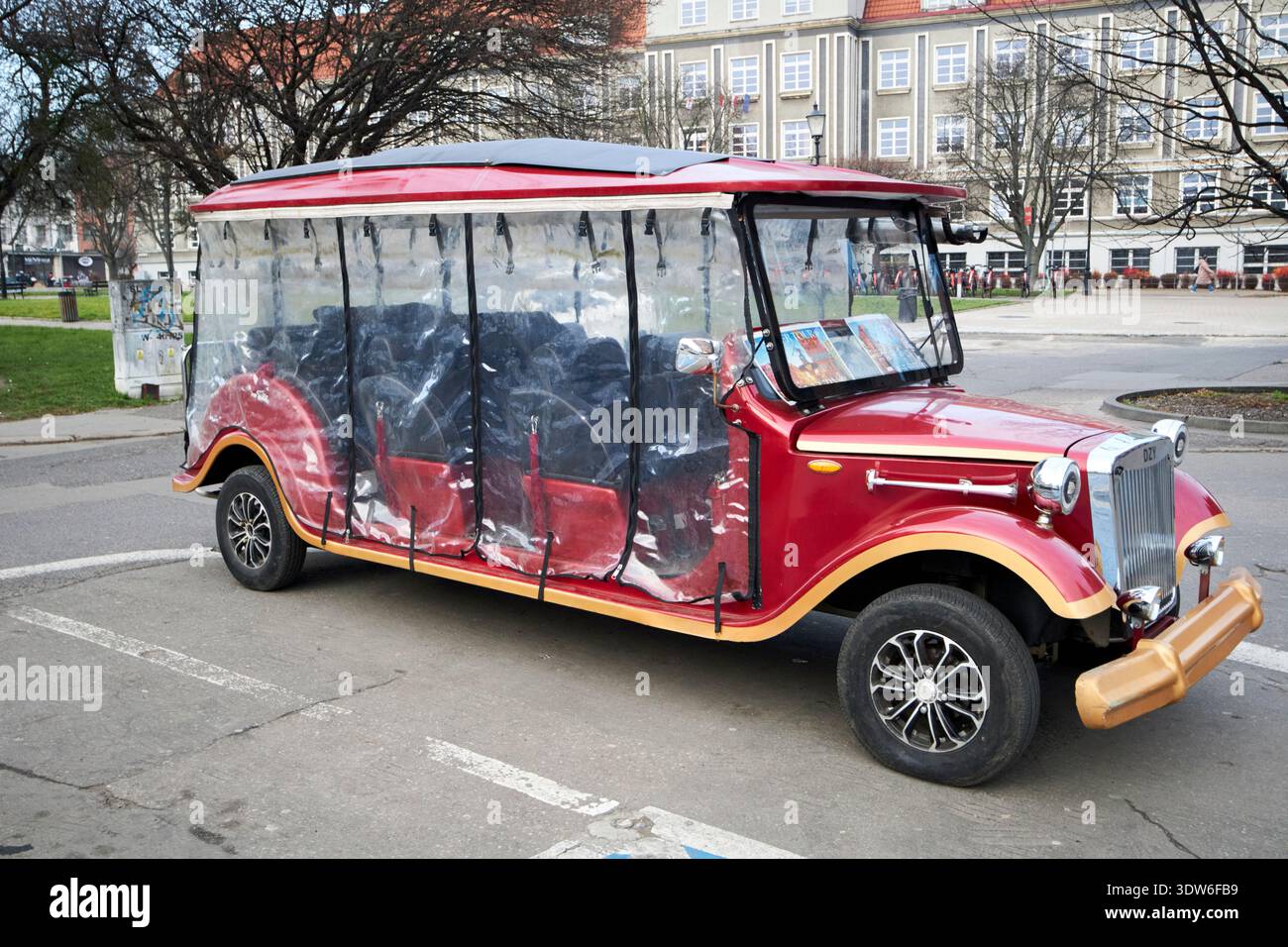 vide dzy sightseeing visite électrique de la ville visite guidée véhicule pendant l'hiver gdansk pologne Banque D'Images