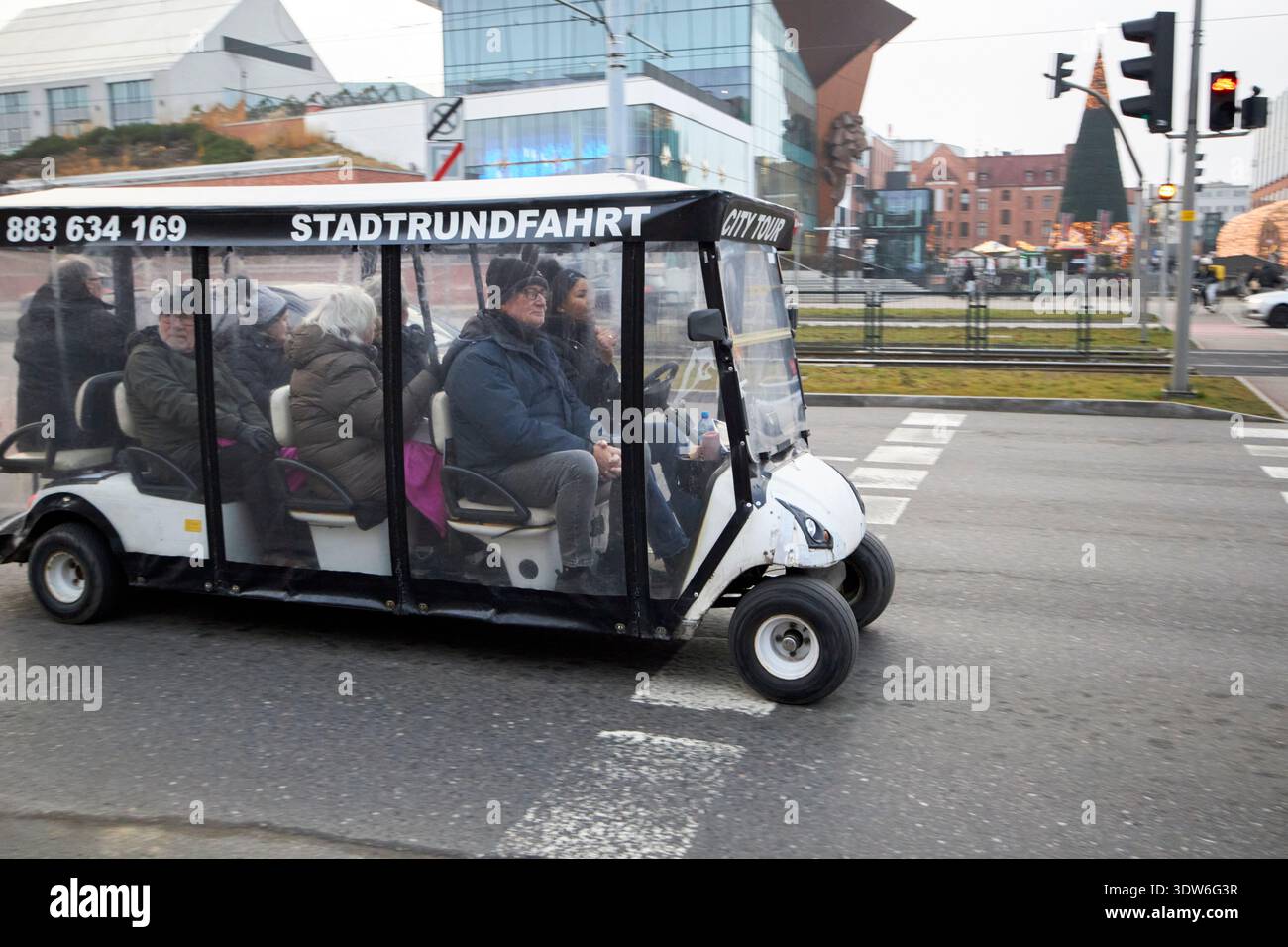 visite électrique de la ville visite guidée pendant l'hiver gdansk pologne Banque D'Images