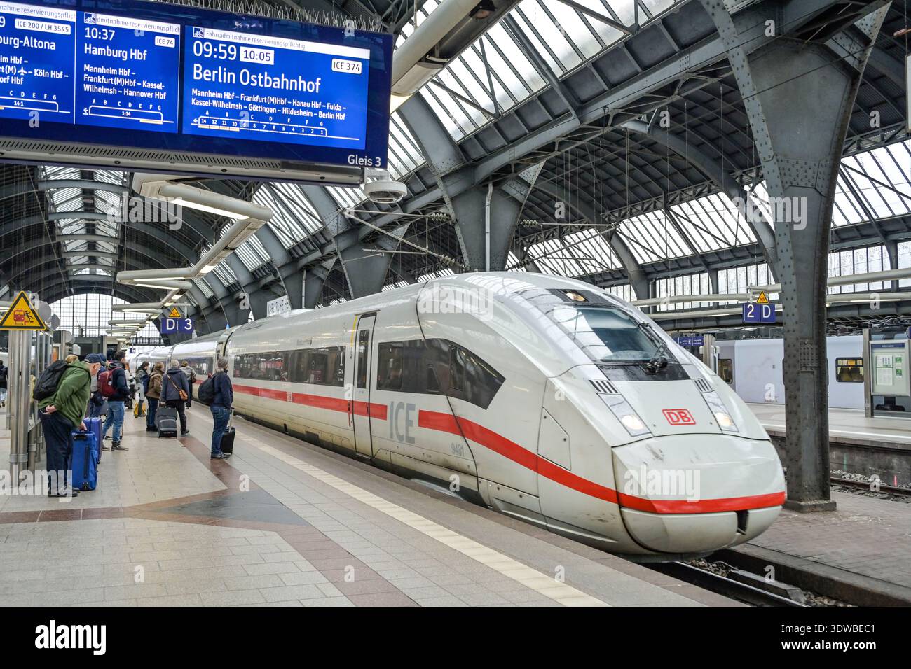 ICE, Hauptbahnhof, Karlsruhe, Bade-Württemberg, Deutschland Banque D'Images