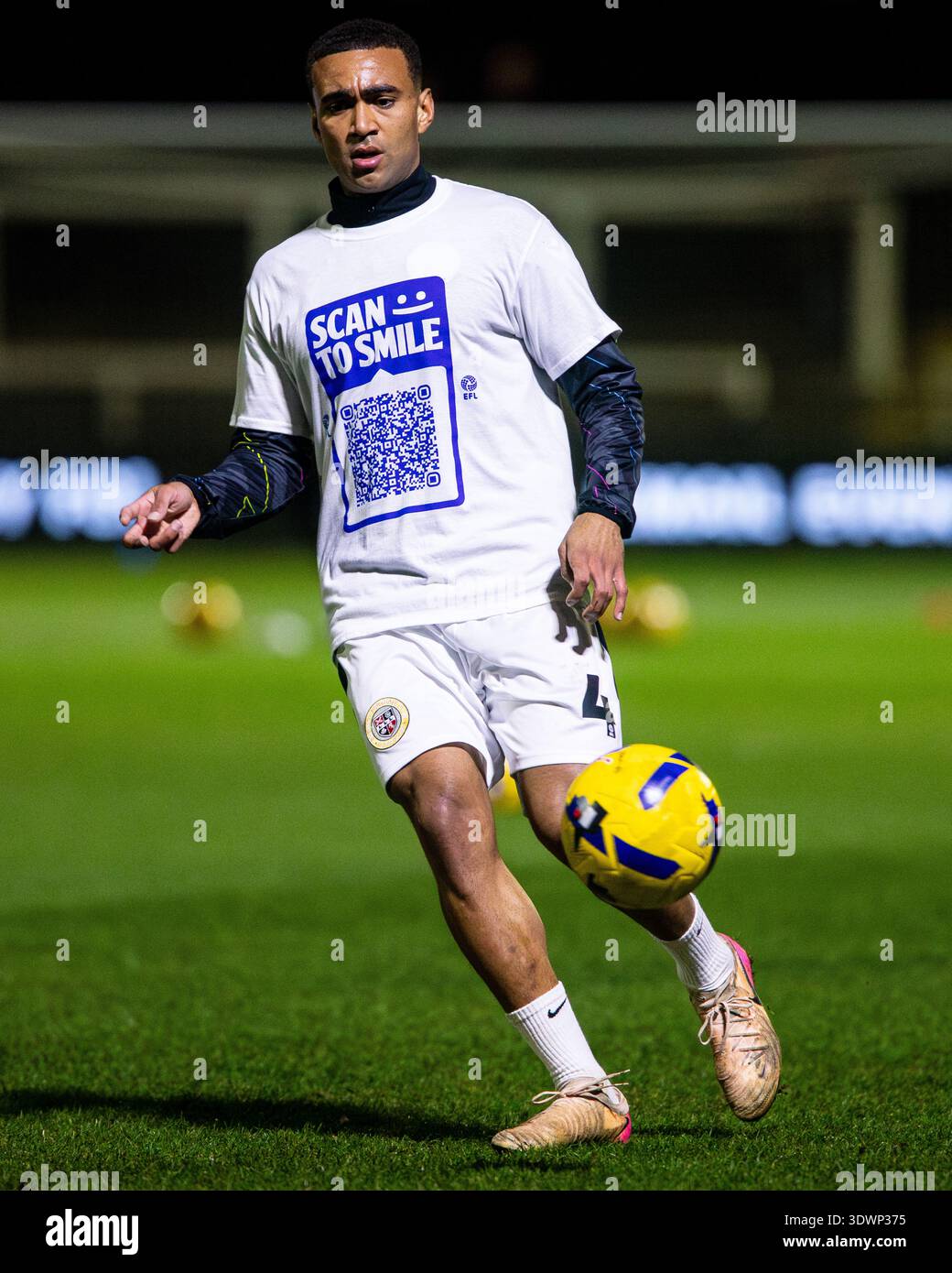 Ahsley Charles se réchauffe devant Bromley vs Crewe Alexandra FC 27/01/26 Banque D'Images