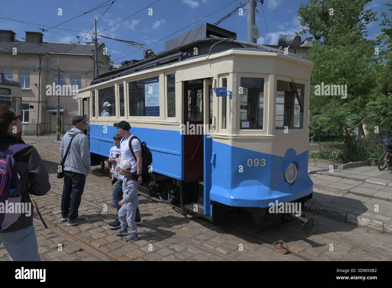 Lviv, Ukraine. 4 juin 2023.une exposition de tramways vintage au dépôt de tramways.le plus ancien tramway de Lviv, Sanok SW1, a été construit en 1909 dans la ville polonaise Banque D'Images