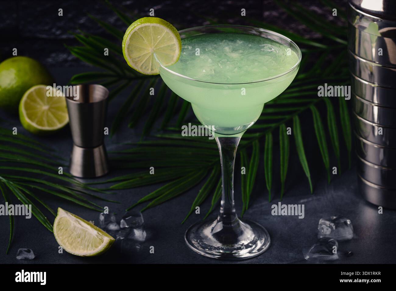 La chaux classique Cocktail Daiquiri avec garniture Banque D'Images