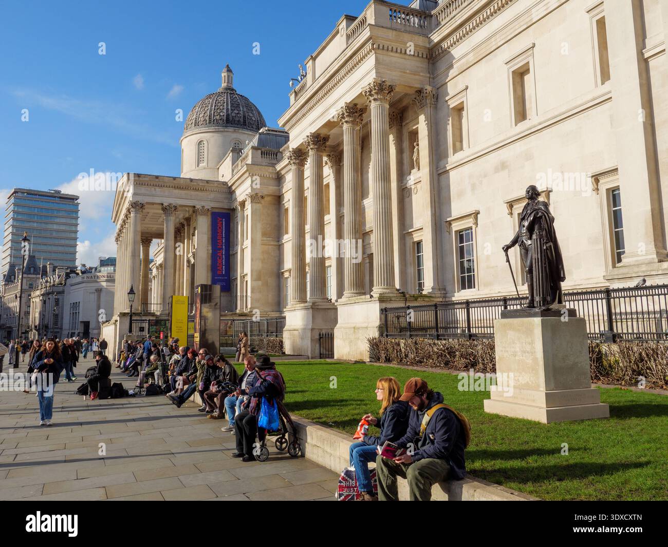 Trafalgar Square devant la National Gallery, Londres, Royaume-Uni Banque D'Images