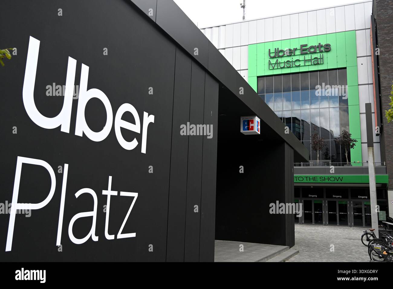 Berlin, Allemagne - 3 août 2024 : Uber mange Music Hall à Uber Platz dans le quartier Friedrichshain à Berlin. Banque D'Images