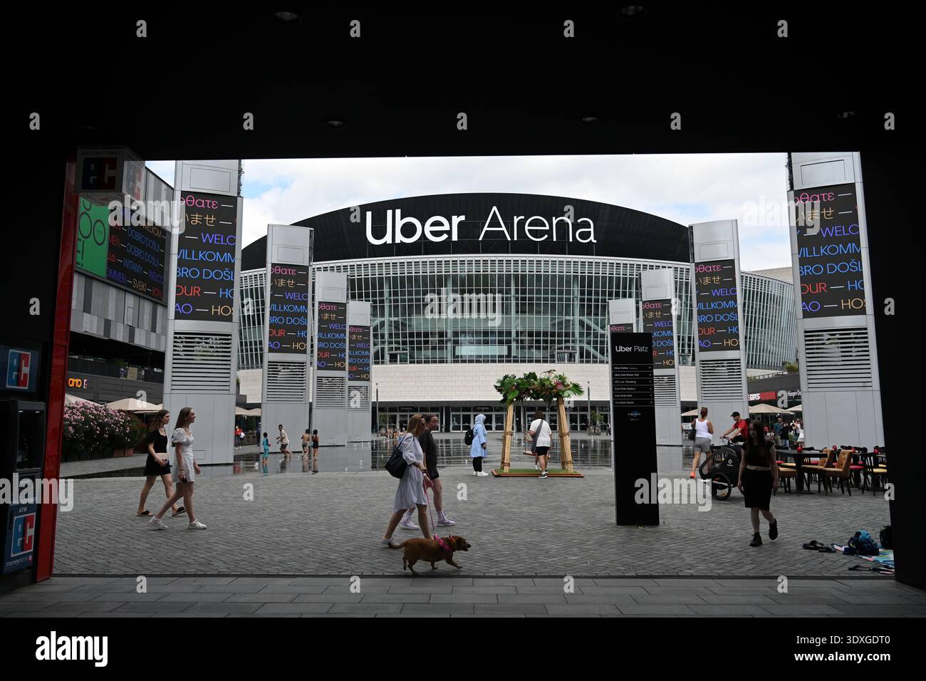 Berlin, Allemagne - 3 août 2024 : Uber Arena une arène intérieure polyvalente dans le quartier Friedrichshain de Berlin, Allemagne. Banque D'Images