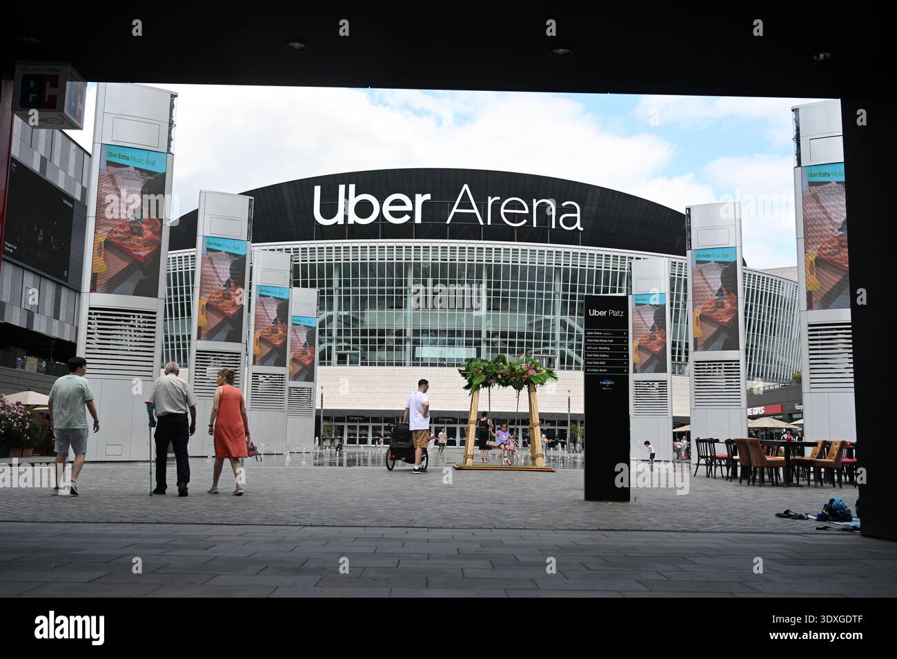 Berlin, Allemagne - 3 août 2024 : Uber Arena une arène intérieure polyvalente dans le quartier Friedrichshain de Berlin, Allemagne. Banque D'Images