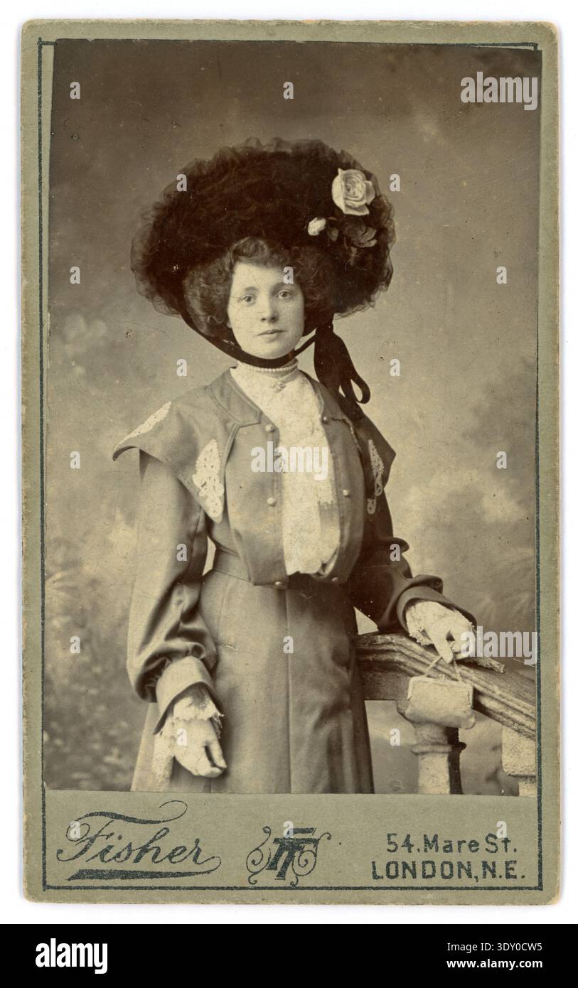 Fourrure femme : chapeaux et toques en fourrure