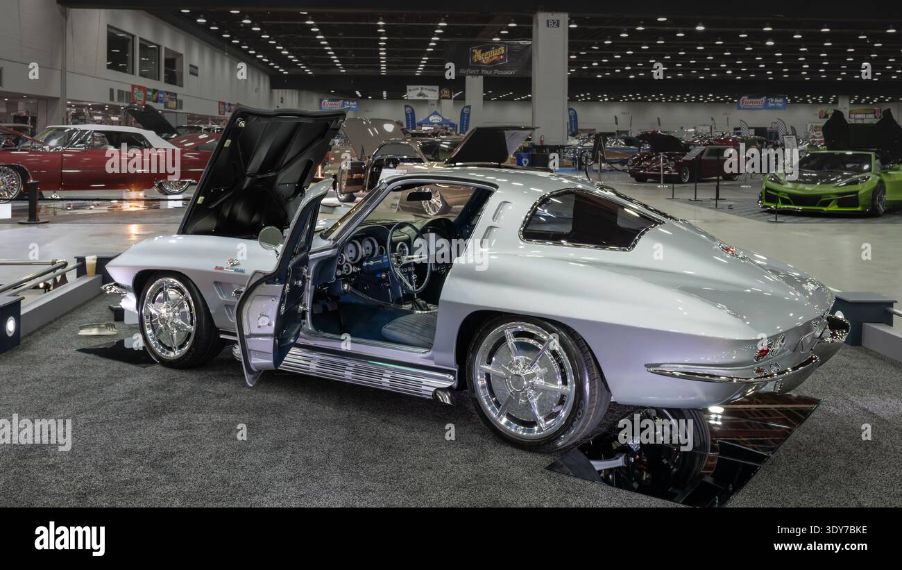 DETROIT, mi/États-Unis - 27 février 2026 : une Corvette 1963 à fenêtre divisée, à Detroit Autorama. Banque D'Images
