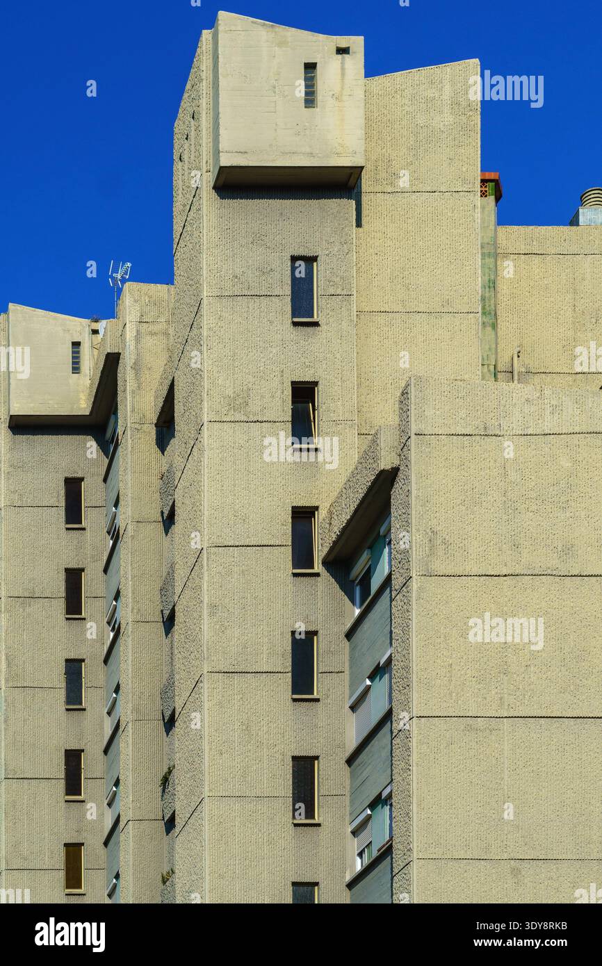 Bâtiment en béton brutaliste, un style architectural qui a connu son apogée entre les années 1950 et 1970 Dans ses débuts, il a été inspiré par le travail de Banque D'Images