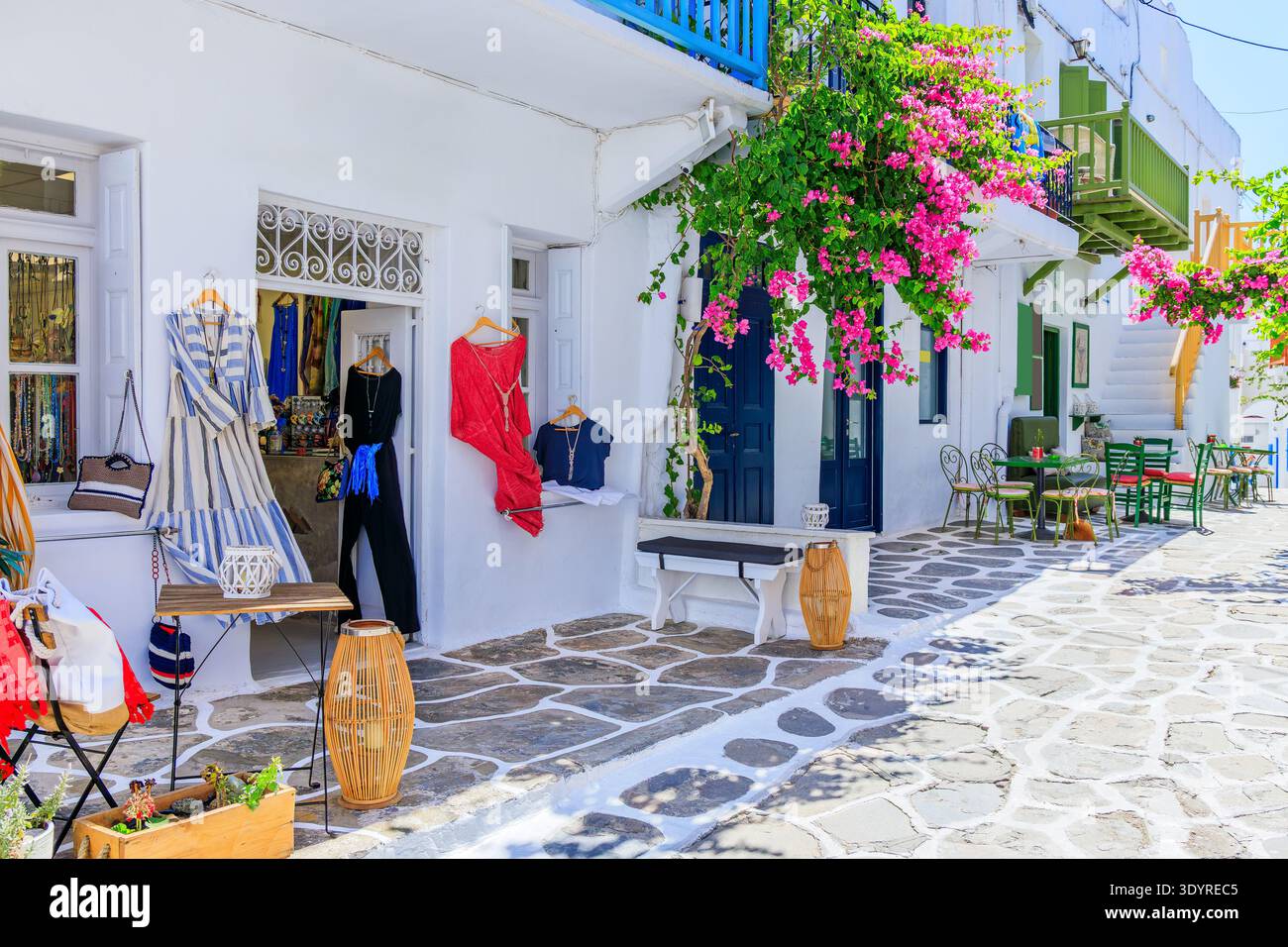 Mykonos, Grèce. Vue sur les rues étroites de la ville de Mykonos. Banque D'Images