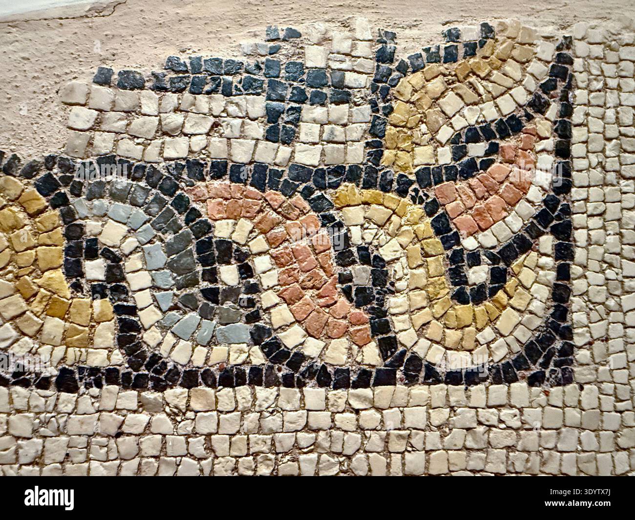 Abstrait mosaïque romaine du IIe siècle à Zeugma. Présente des motifs complexes, maintenant exposés au Musée de la mosaïque Zeugma à Gaziantep, Turquie. Banque D'Images