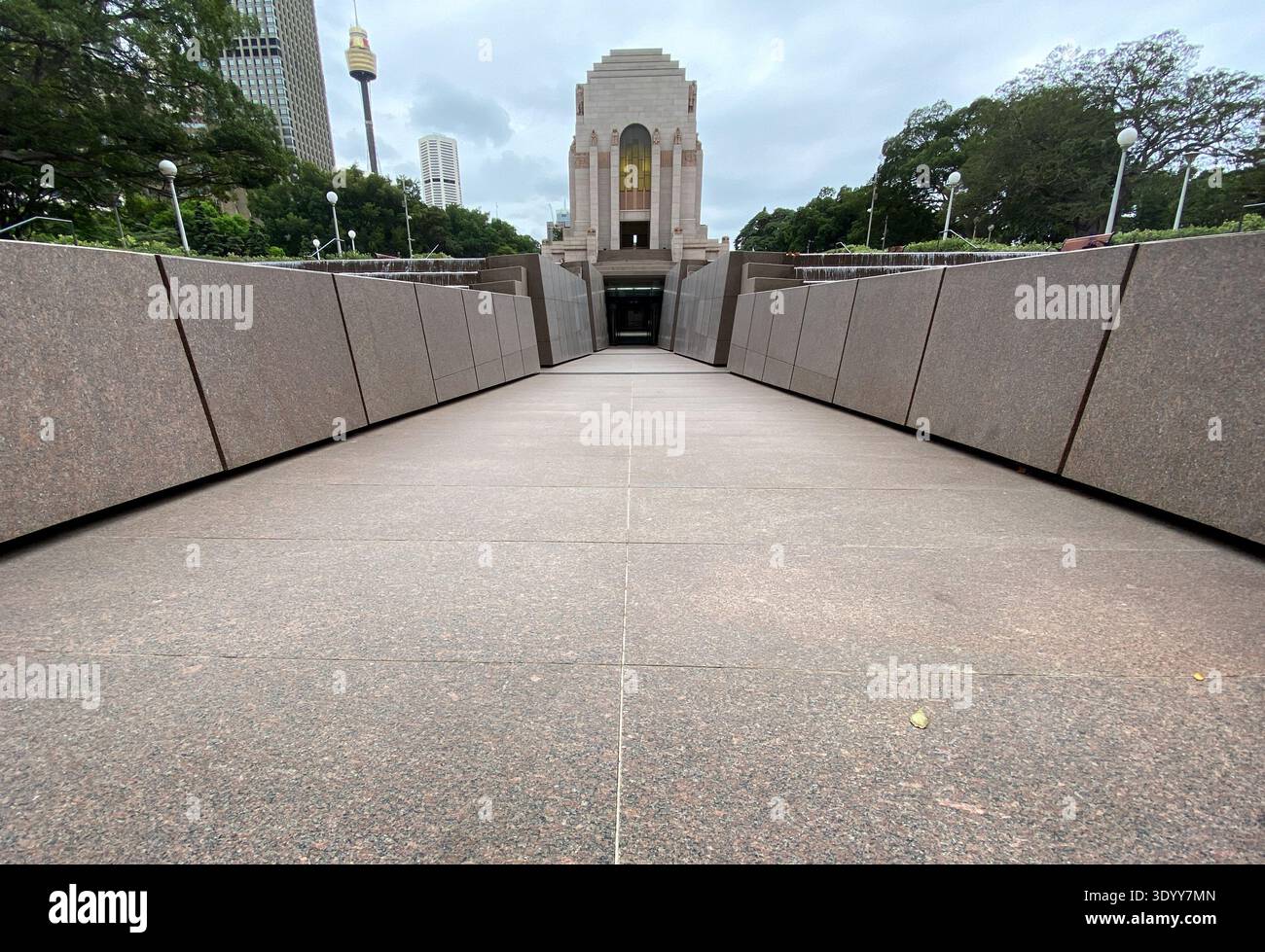 Entrée au mémorial ANZAC à Sydney, Australie - Image de stock capturée avec un smartphone