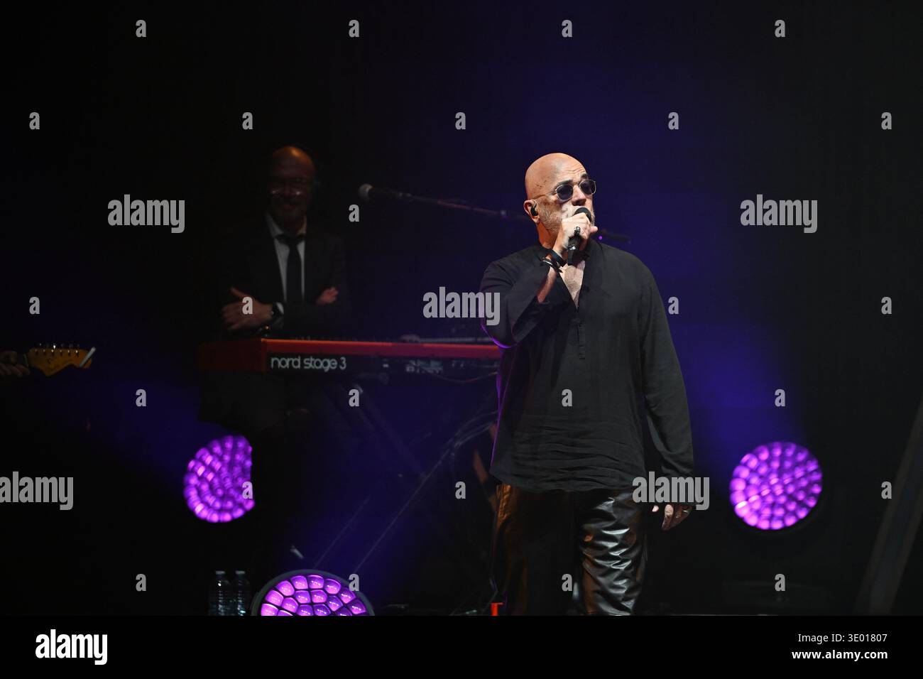 Pascal Obispo se produit à l'Olympia à Paris, France, le 7 mars 2026. Photo Christophe Meng/ABACAPRESS.COM Banque D'Images