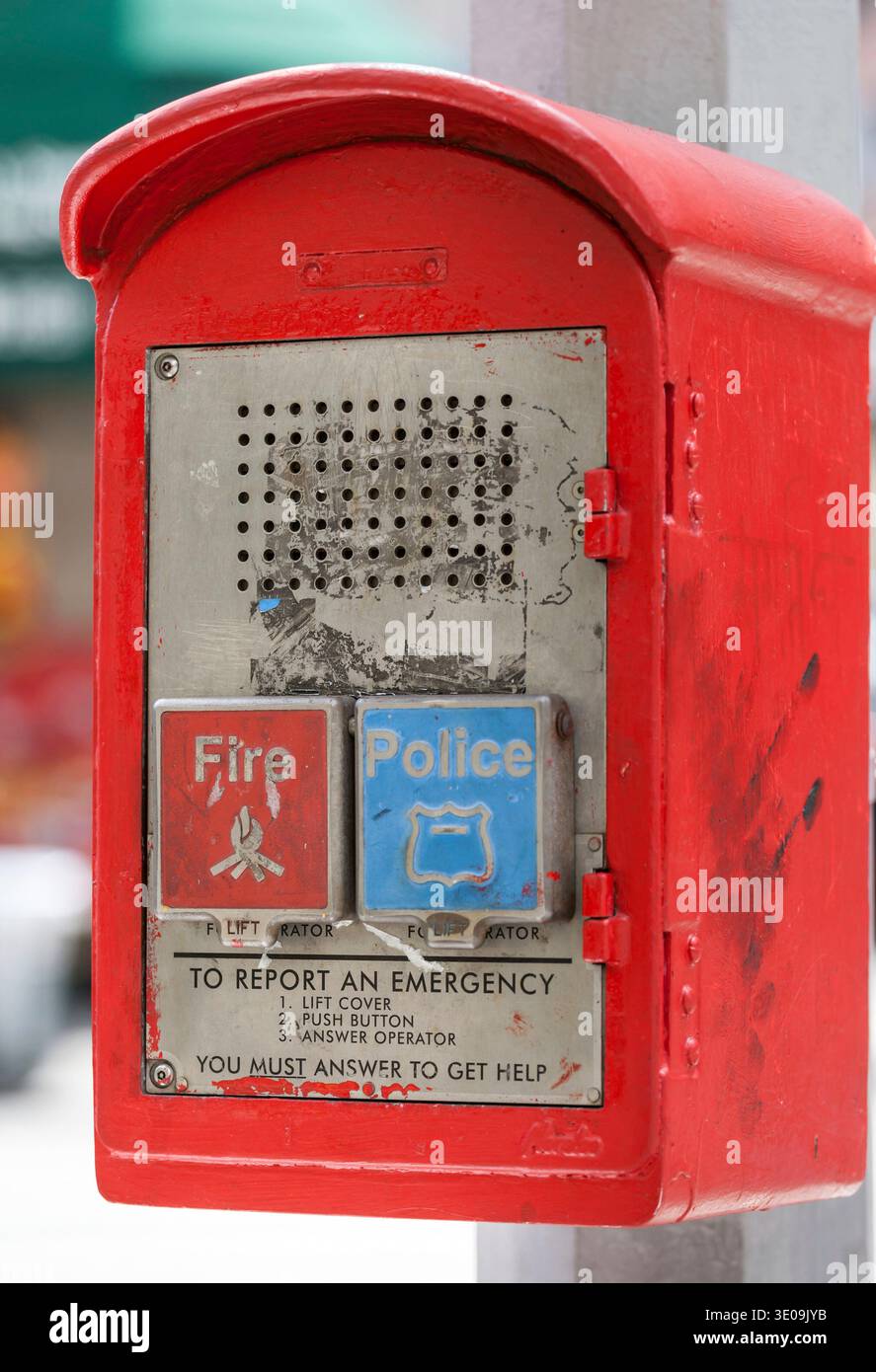 Fort d'urgence sur la rue, dans la ville de New York Banque D'Images