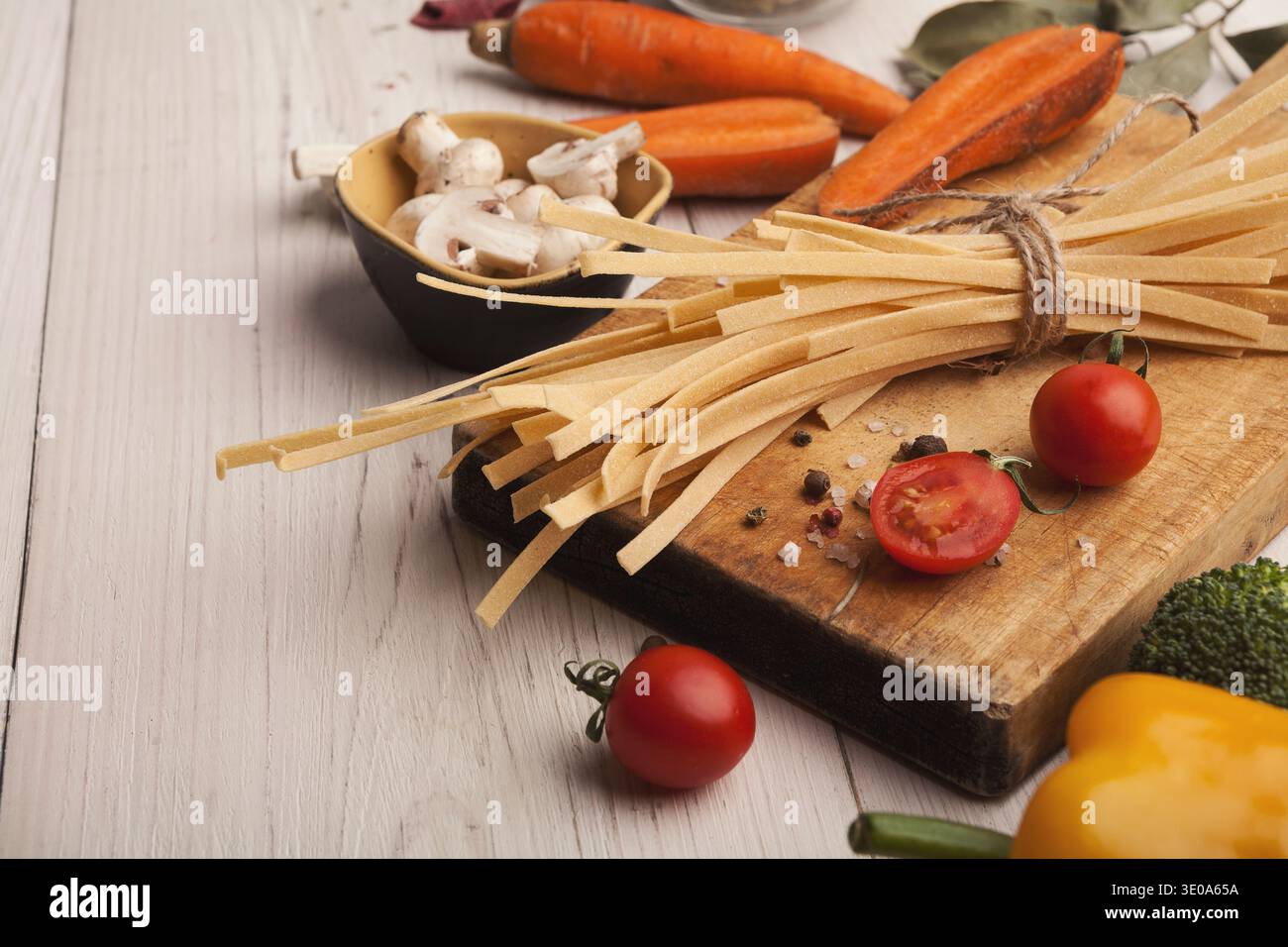 Fond de pâtes de cuisson fait à la main Banque D'Images