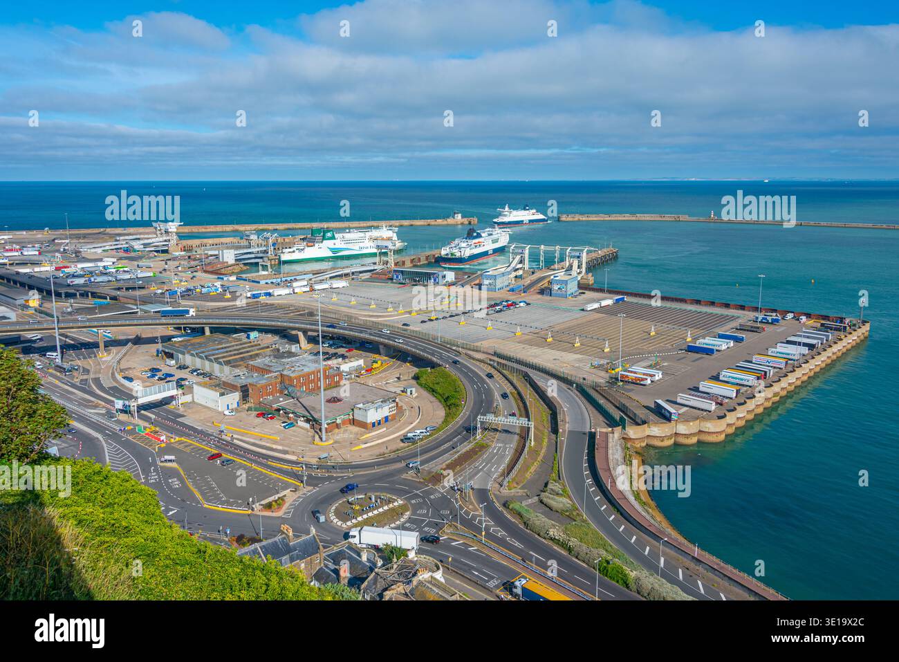 Douvres, Angleterre, 12 juillet 2025 : vue panoramique du port de Douvres en Angleterre.IMAGE Banque D'Images