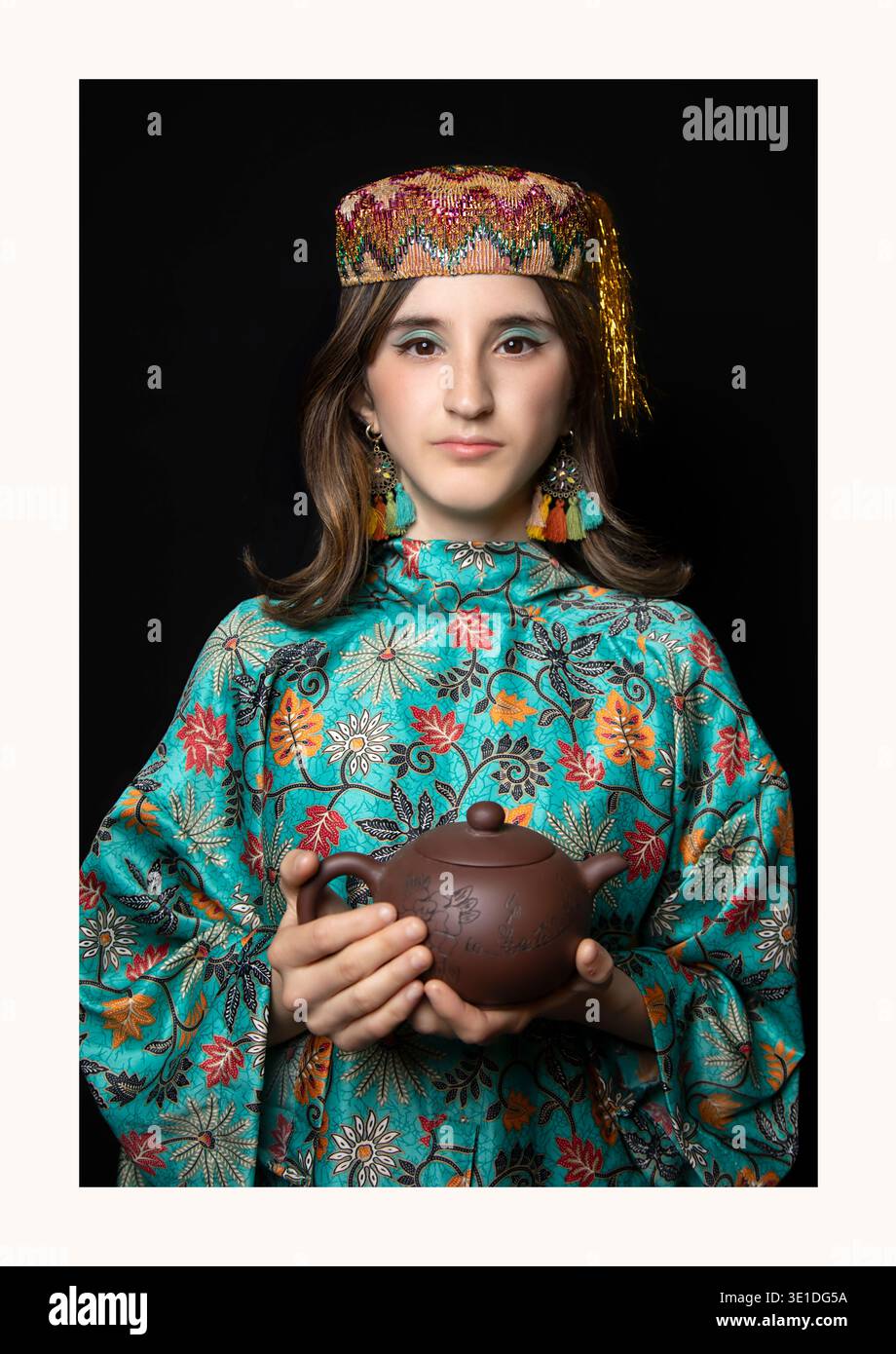 Portrait de beauté de femme avec maquillage artistique coloré Banque D'Images