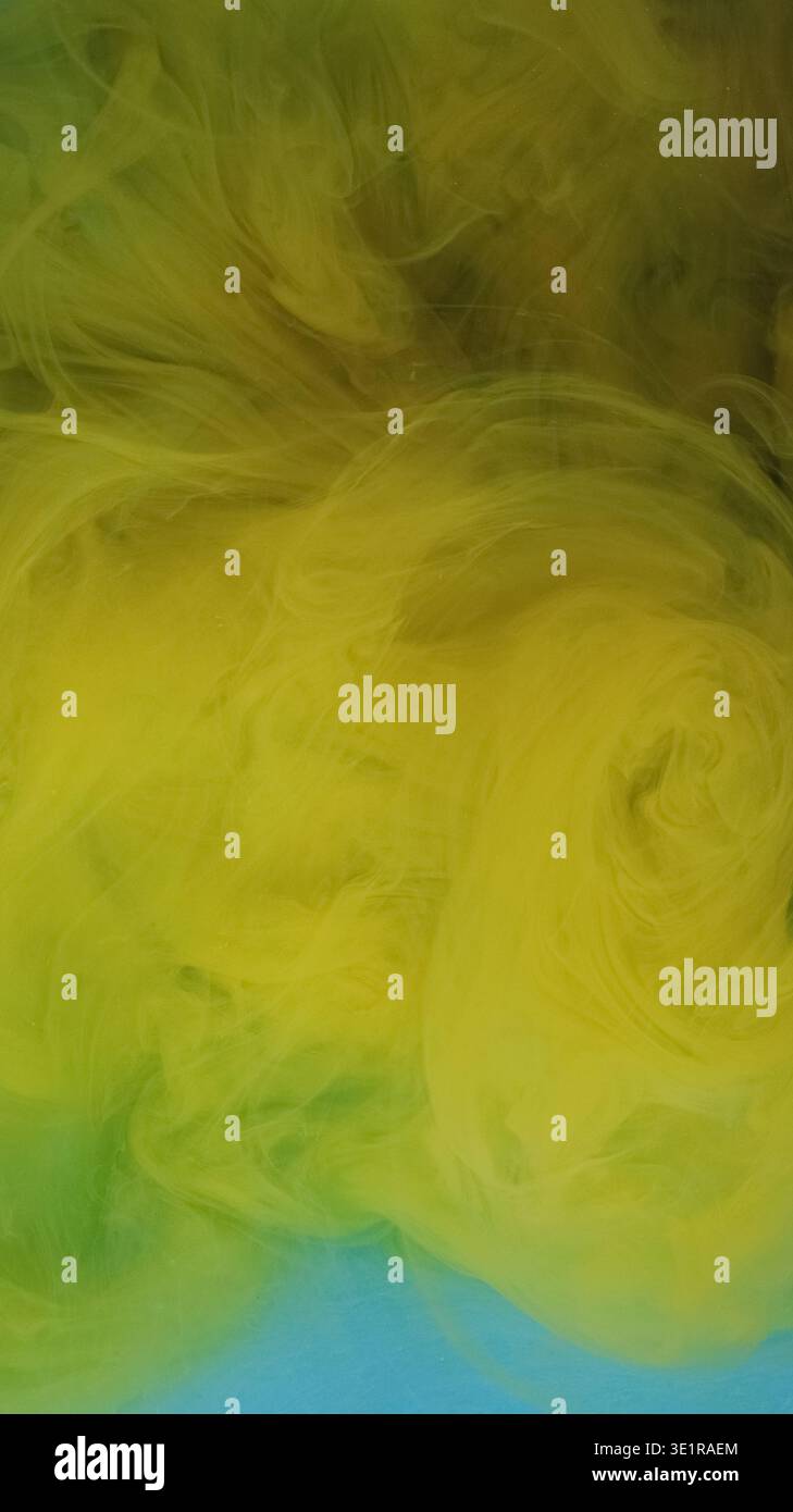 Mélange de déversement de peinture sous-marin brouillard de vapeurs de nuage Banque D'Images