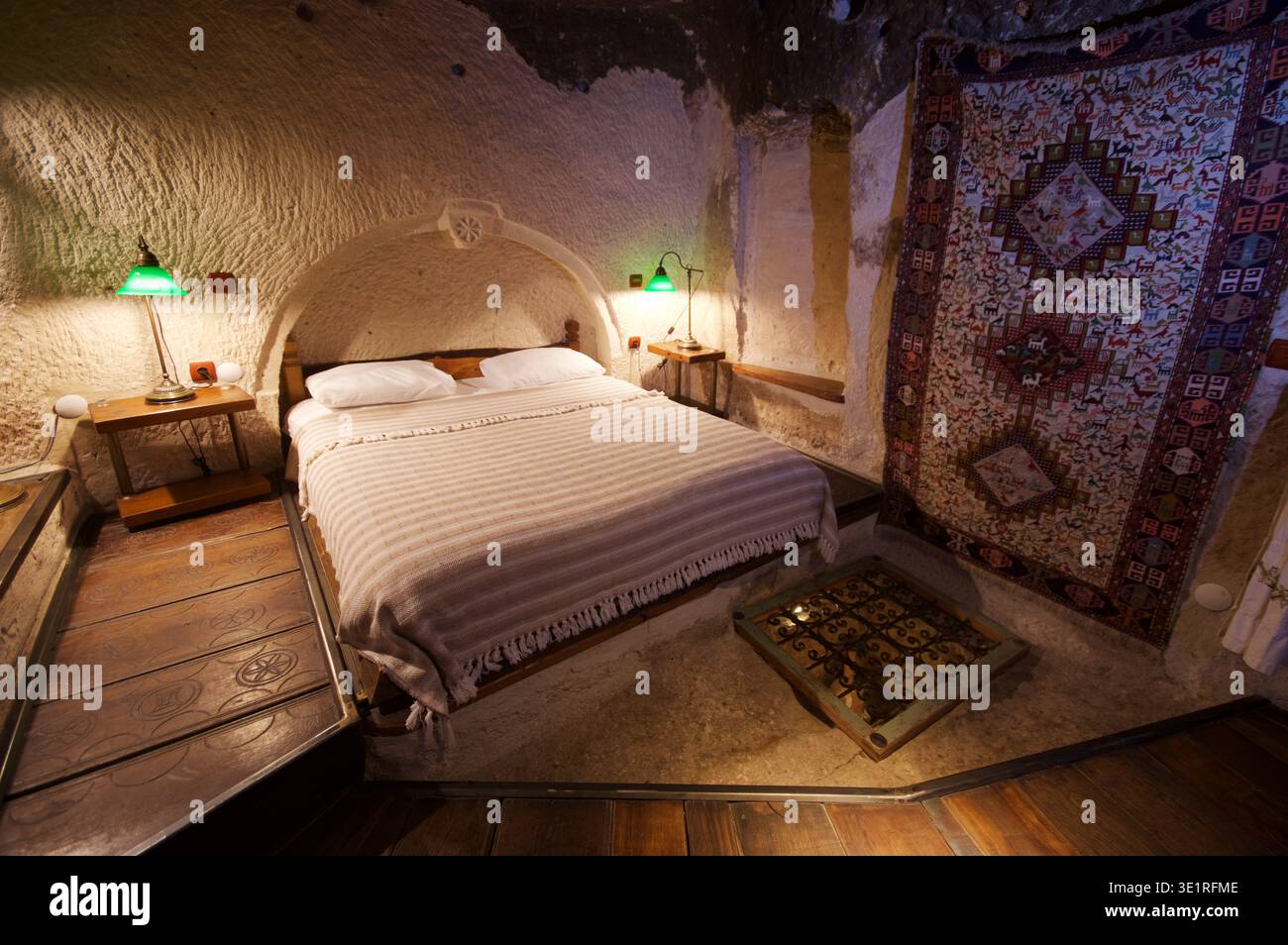 Suite luxueuse dans un hôtel de grotte à Göreme, Cappadoce, Turquie Banque D'Images