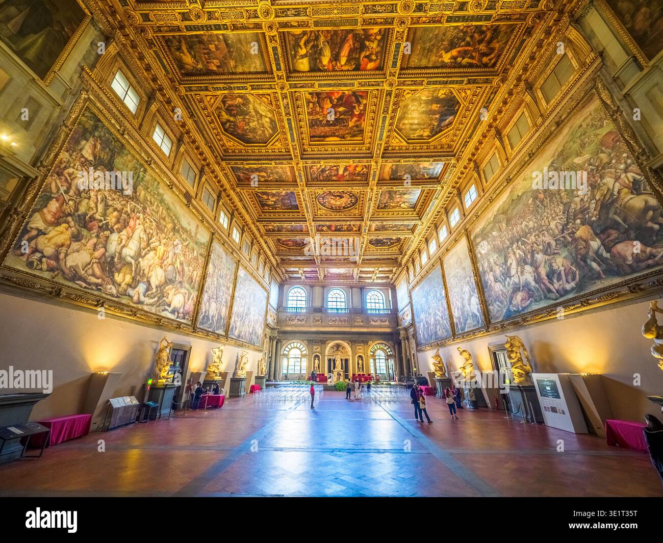 Salone dei Cinquecento, la chambre la plus grande et la plus imposante du Palazzo Vecchio - Florence, Italie Banque D'Images