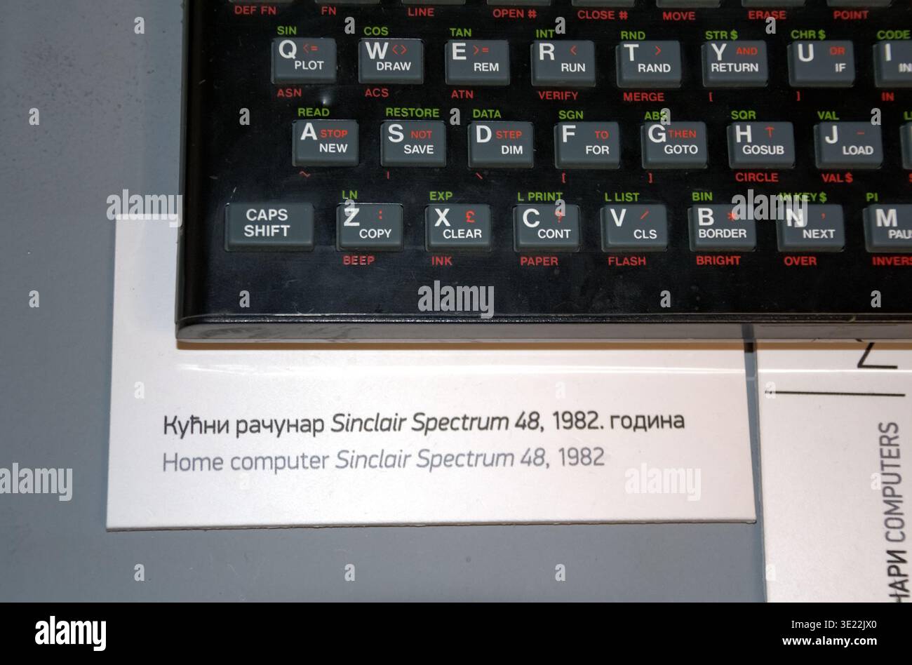 Gros plan du clavier en caoutchouc emblématique d'une Sinclair ZX Spectrum 48K 1982 Banque D'Images