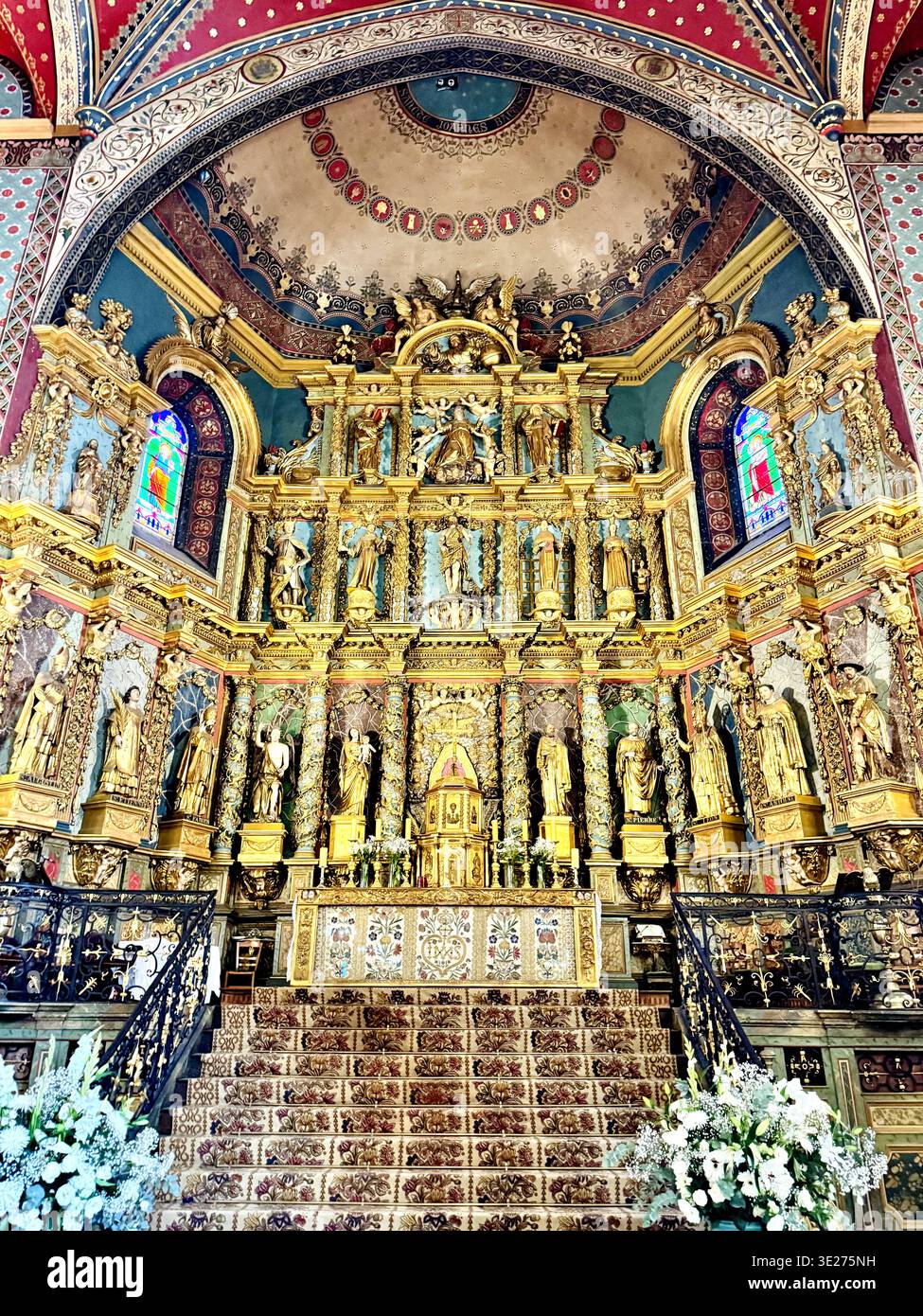 Alter de l'église Jean Baptiste (Saint Jean Baptiste), Saint Jean de Luz. Saint Jean de Luz, France Banque D'Images