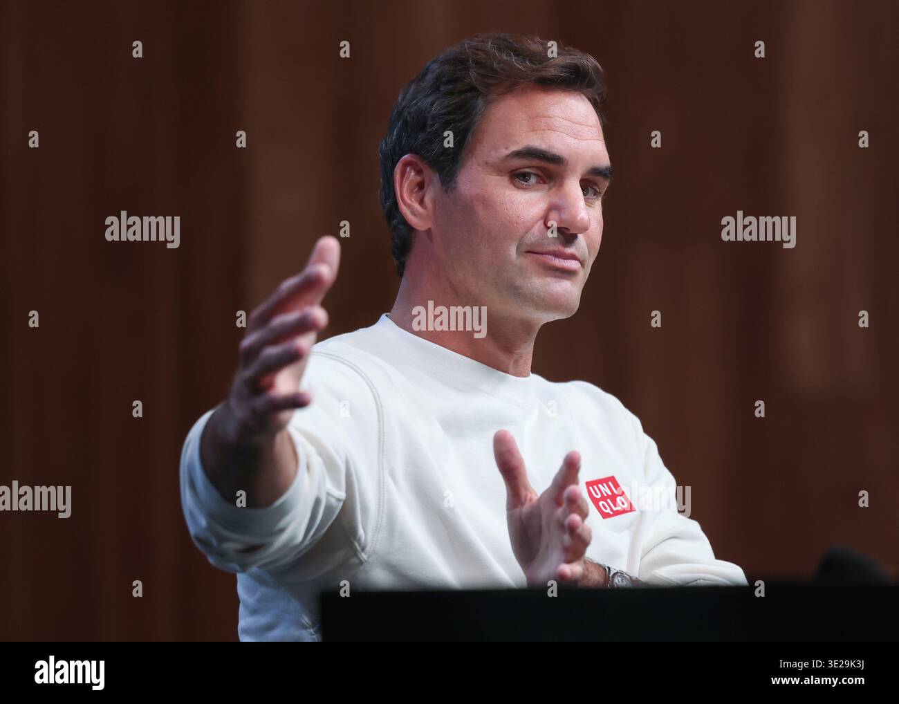 Roger Federer (sui) lors d'une conférence de presse à l'Australian Open 2026 Melbourne Park, Melbourne, Victoria, Australie. Banque D'Images