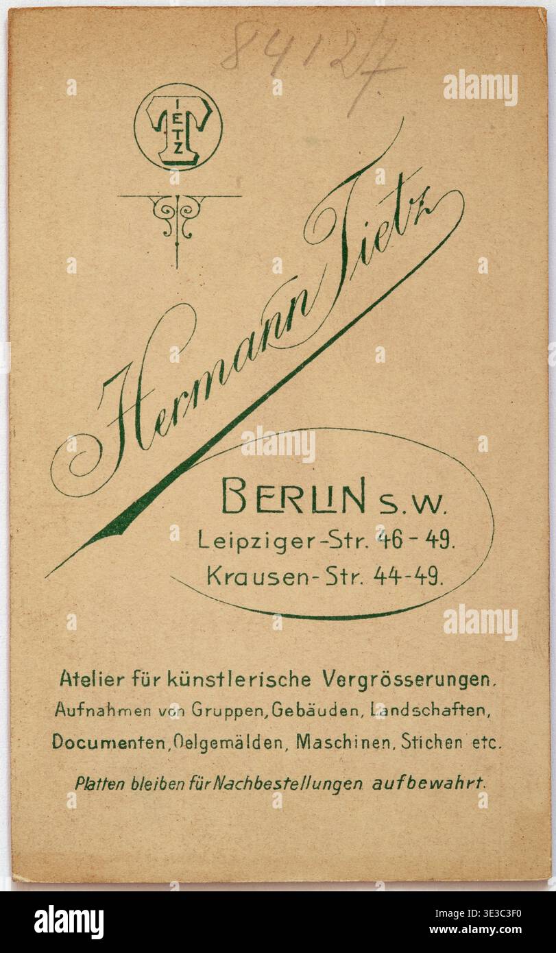 Carte de cabinet, revers, photographie Hermann Tietz, Berlin S.W., Leipziger-Str. 46-49, Krausen-Str. 44-49. Banque D'Images
