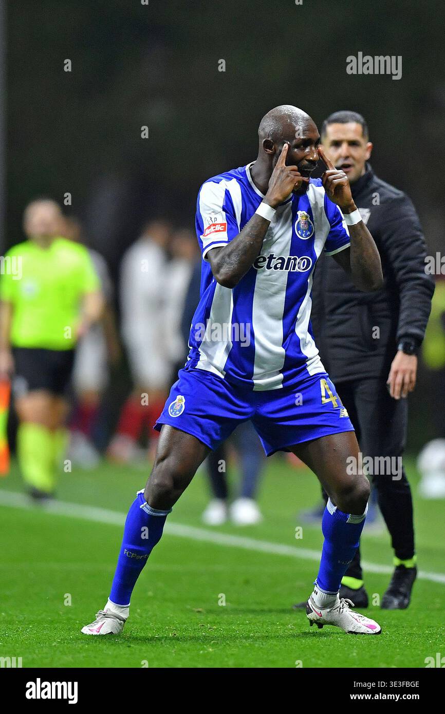 Braga, Portugal. 22nd Mar, 2026. Estadio Municipal de Braga, Primeira Liga 2025-2026, SC Braga versus FC Porto: Seko Fofana of FC Porto celebrates after scoring the second goal of his team during a match between SC Braga and FC Porto for the Primeira Liga 2025/2026 at Estadio Municipal de Braga in Braga on March 22, 2026. Photo: Daniel Castro/DiaEsportivo/Alamy Live News Credit: DiaEsportivo/Alamy Live News Banque D'Images