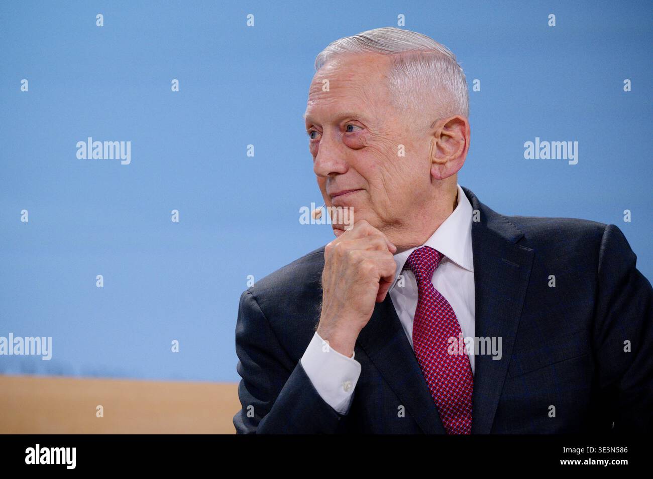 Houston, États-Unis. 23 mars 2026. Le général Jim Mattis, secrétaire à la Défense (2017-2018) et corps des Marines des États-Unis (Ret.), prend la parole sur scène lors de la CERAWeek by S&P Global au Hilton Americas à Houston, Texas, le 23 mars 2026. La discussion sur cet événement rassemble des leaders mondiaux de l’énergie pour explorer le thème de « convergence et concurrence : énergie, technologie et géopolitique ». (Photo de Marcus Ingram/Sipa USA) crédit : Sipa USA/Alamy Live News Banque D'Images