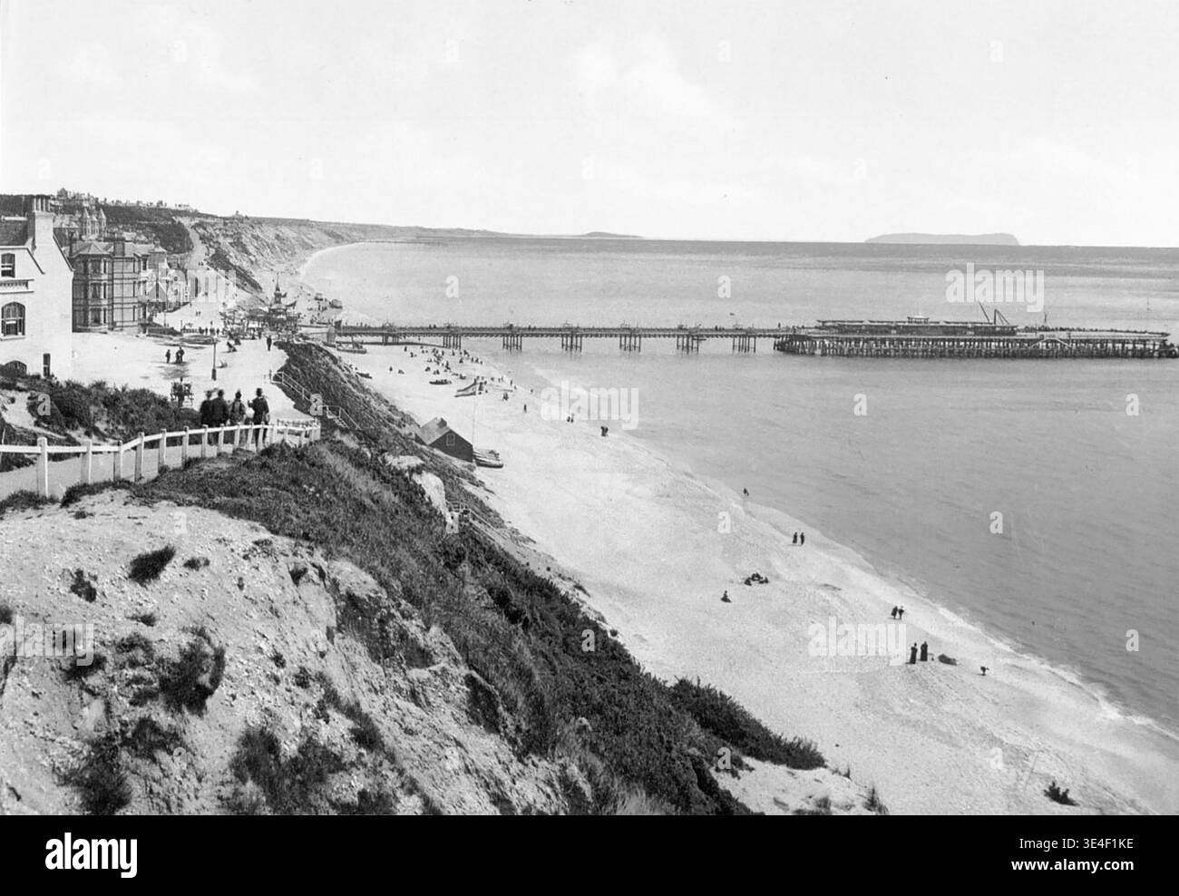 BOURNEMOUTH, Angleterre. La vue Westcliff de la jetée vers 1890 Banque D'Images