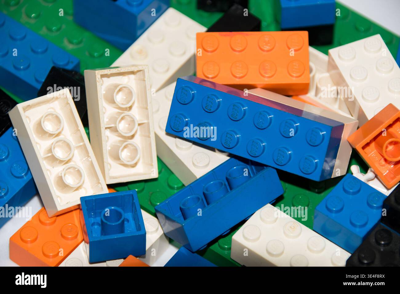 Briques de construction Lego multicolores pour jouets Banque D'Images