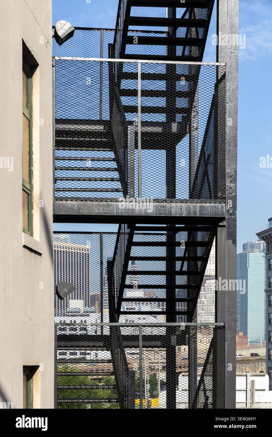 Brooklyn, NY / USA - JUL 31 2018 : escalier extérieur à Dumbo Banque D'Images