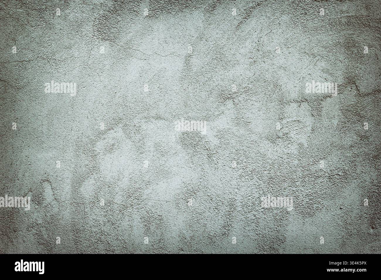 Texture du mur en béton plâtré gris. Vieille surface de ciment avec des détails élevés comme arrière-plan Banque D'Images