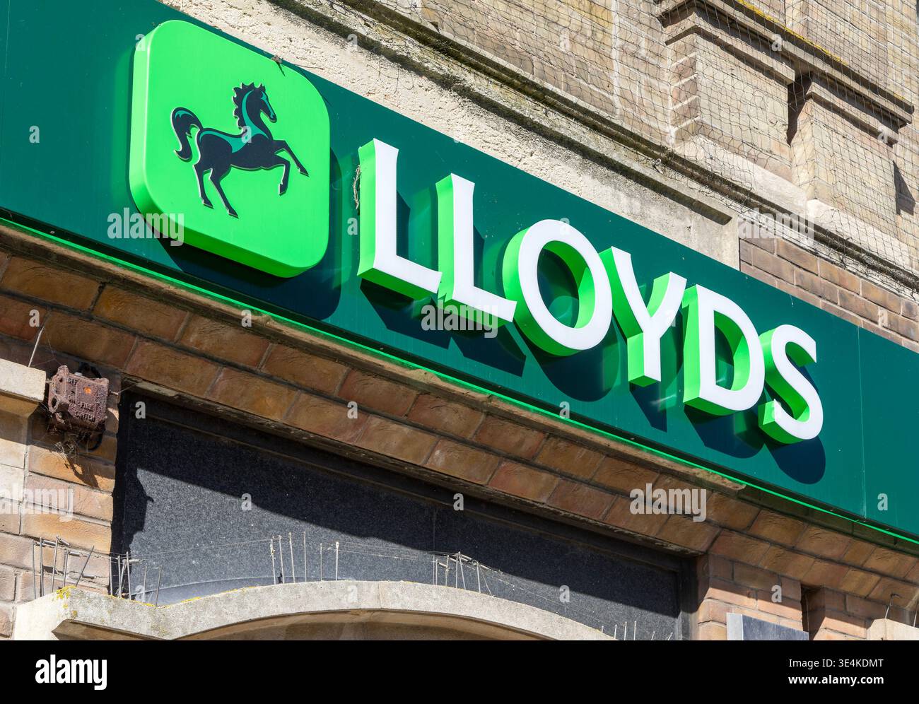 Logo et signe de la banque Lloyds, Lowestoft, Suffolk, Angleterre, Royaume-Uni Banque D'Images