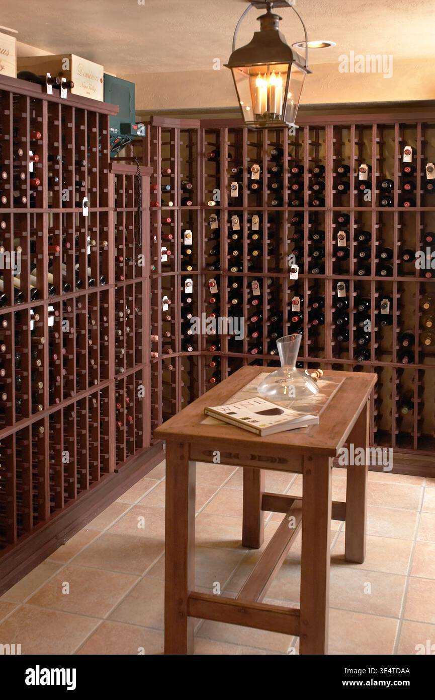 Cave à vin résidentielle, Pennsylvanie, États-Unis Banque D'Images