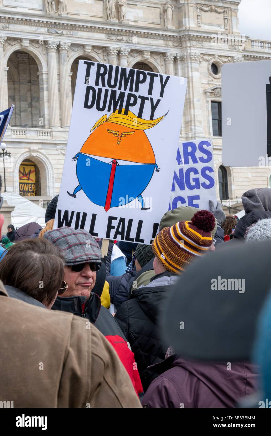 Paul, Minnesota. Capitole d'État. No Kings Rally numéro 3. Le Minnesota était le navire phare du pays où 100 000 personnes ont assisté au rassemblement. Banque D'Images