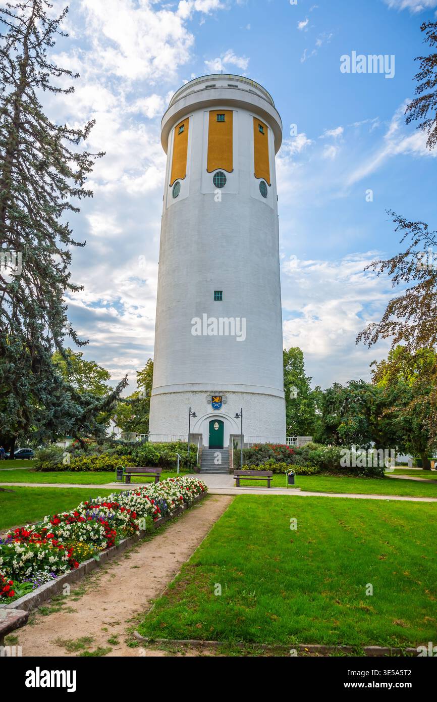 Château d'eau historique appelé 'asperges géantes' à Hockenheim, Allemagne. Construit en 1910 Banque D'Images