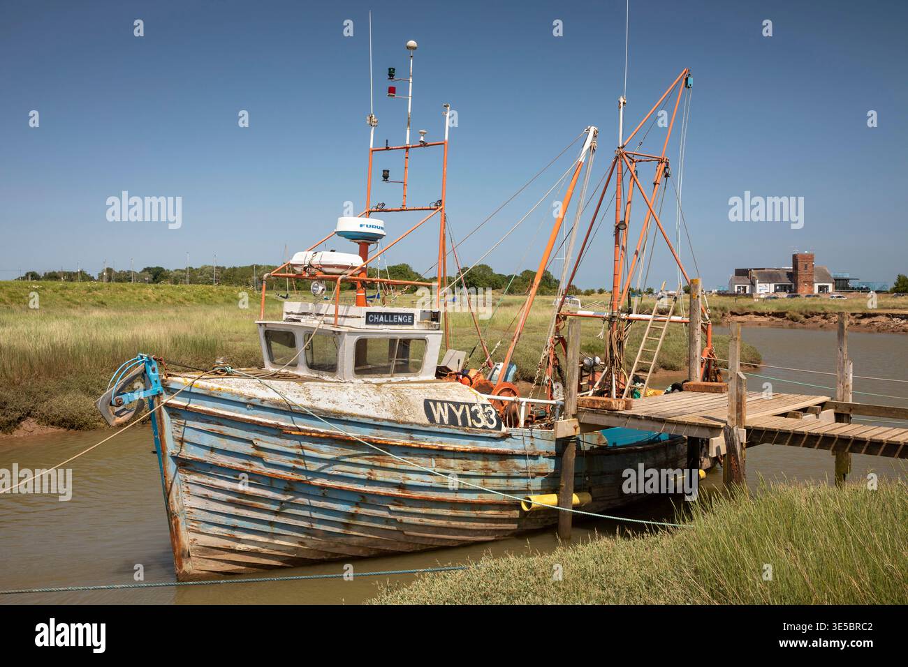 Royaume-Uni, Angleterre, Lincolnshire, Skegness, Trafalgar point, bateau de pêche amarré sur la rivière Steeping Banque D'Images
